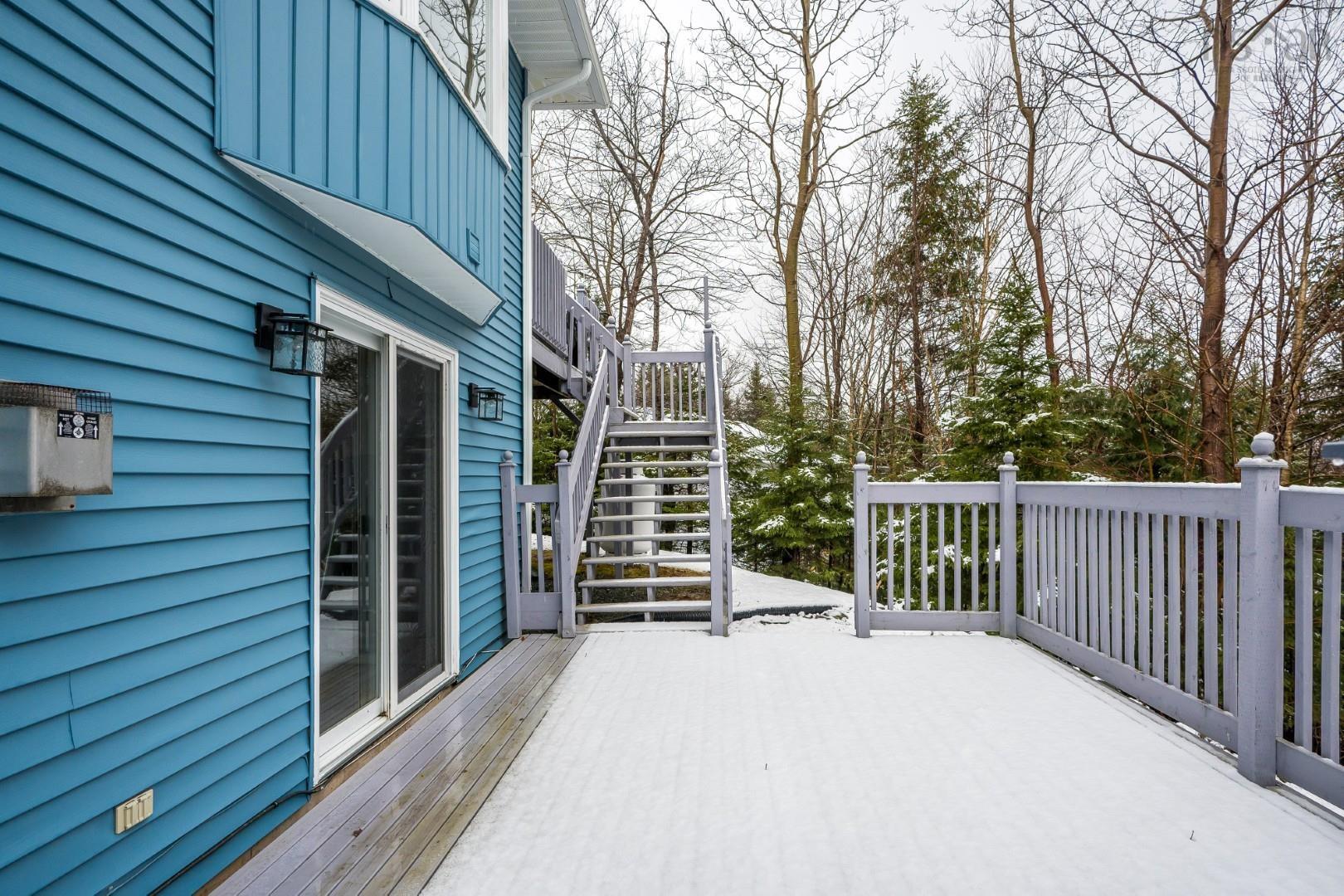 $689,000.00: 18 Foxwood Crescent, Mineville