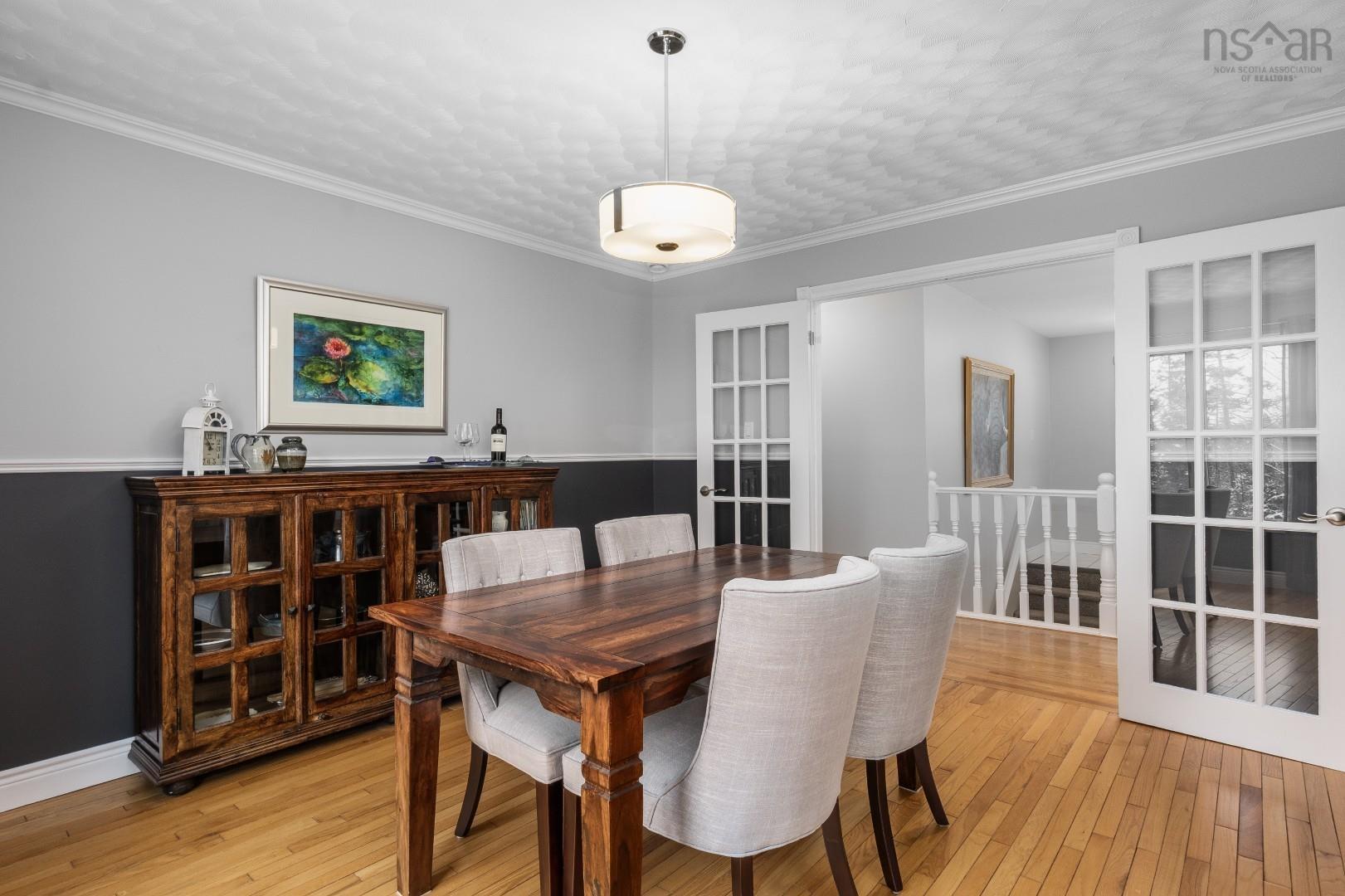 $689,000.00: 18 Foxwood Crescent, Mineville