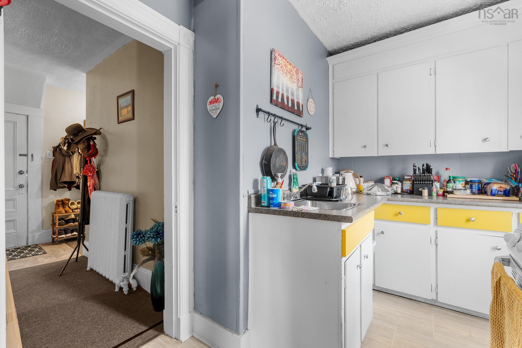 $319,000.00: 105 Park Street, Stellarton