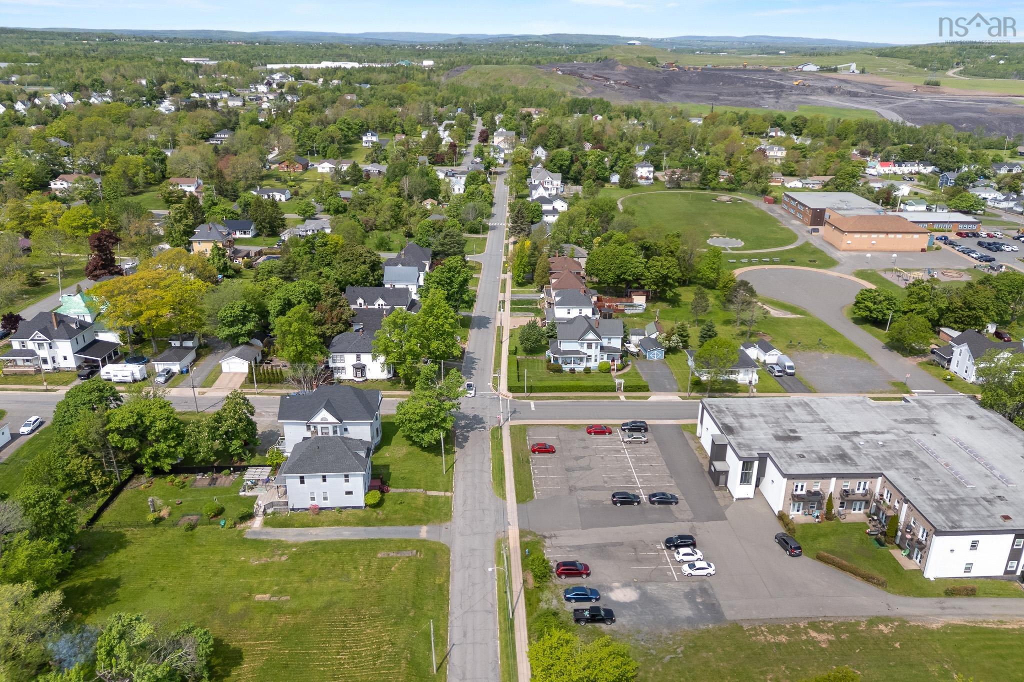 $319,000.00: 105 Park Street, Stellarton
