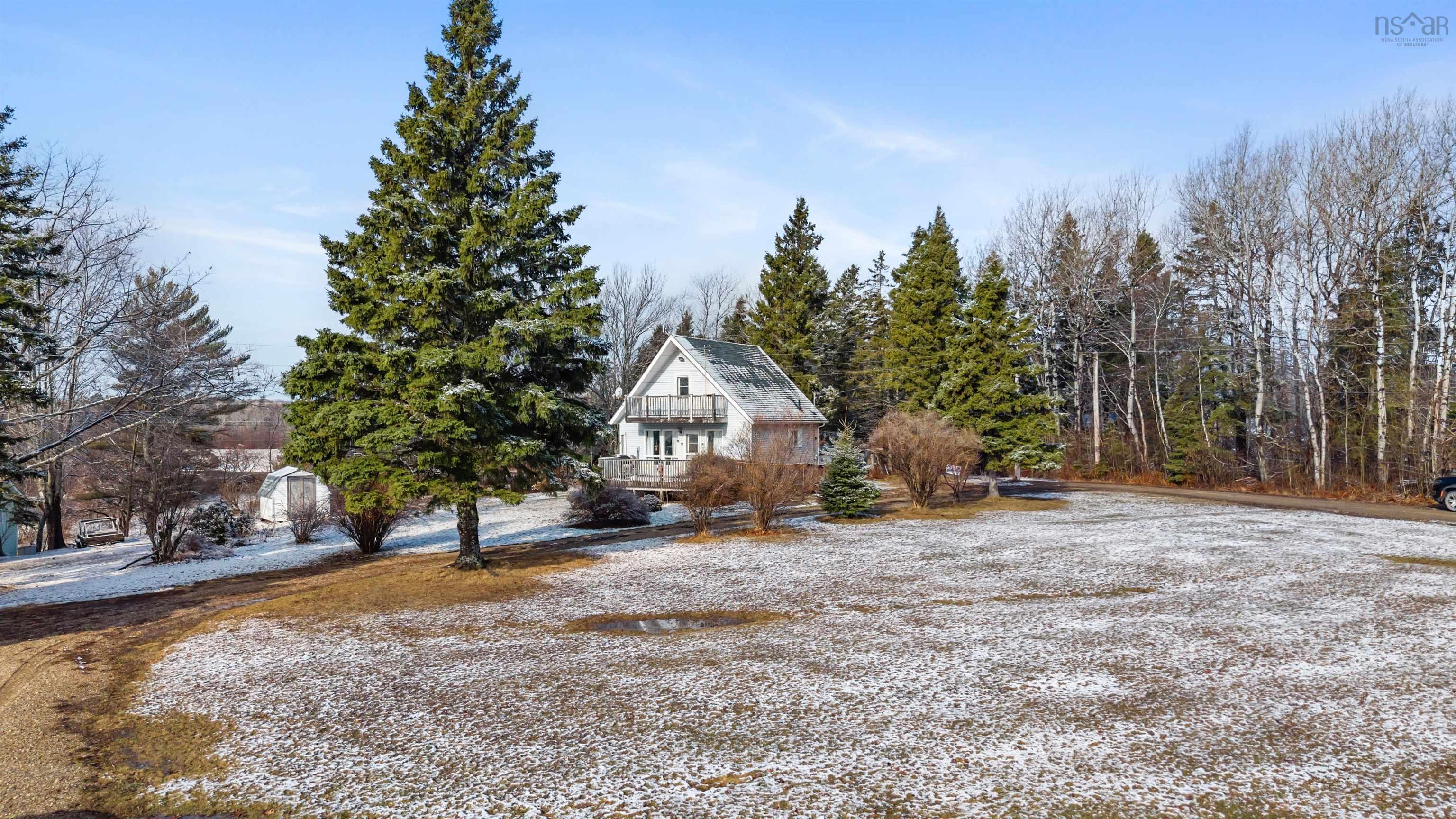 18 Brownell Lane, Amherst Shore, NS (MLS 202506319)