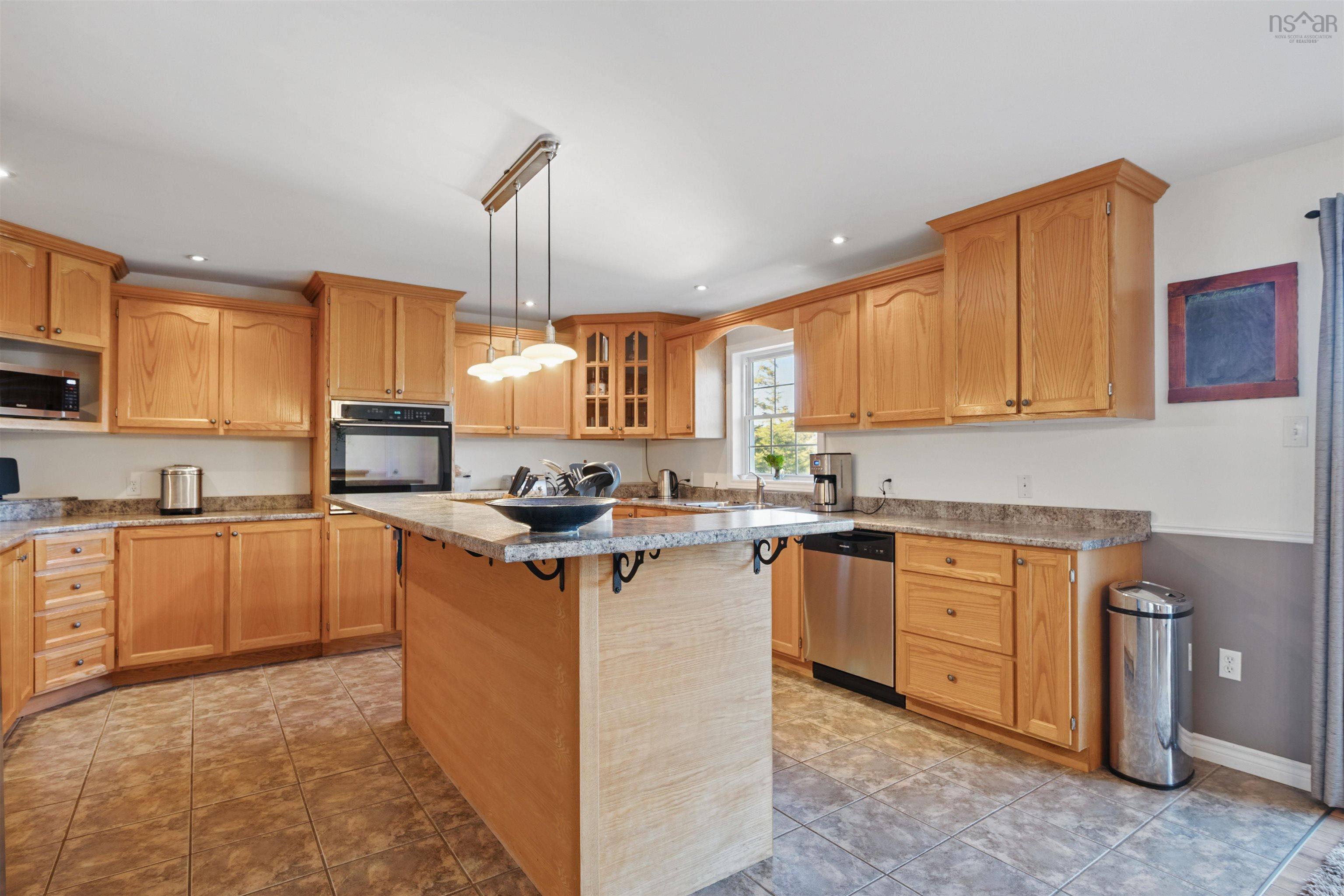 $765,000.00: 297 Leslie Road, East Lawrencetown
