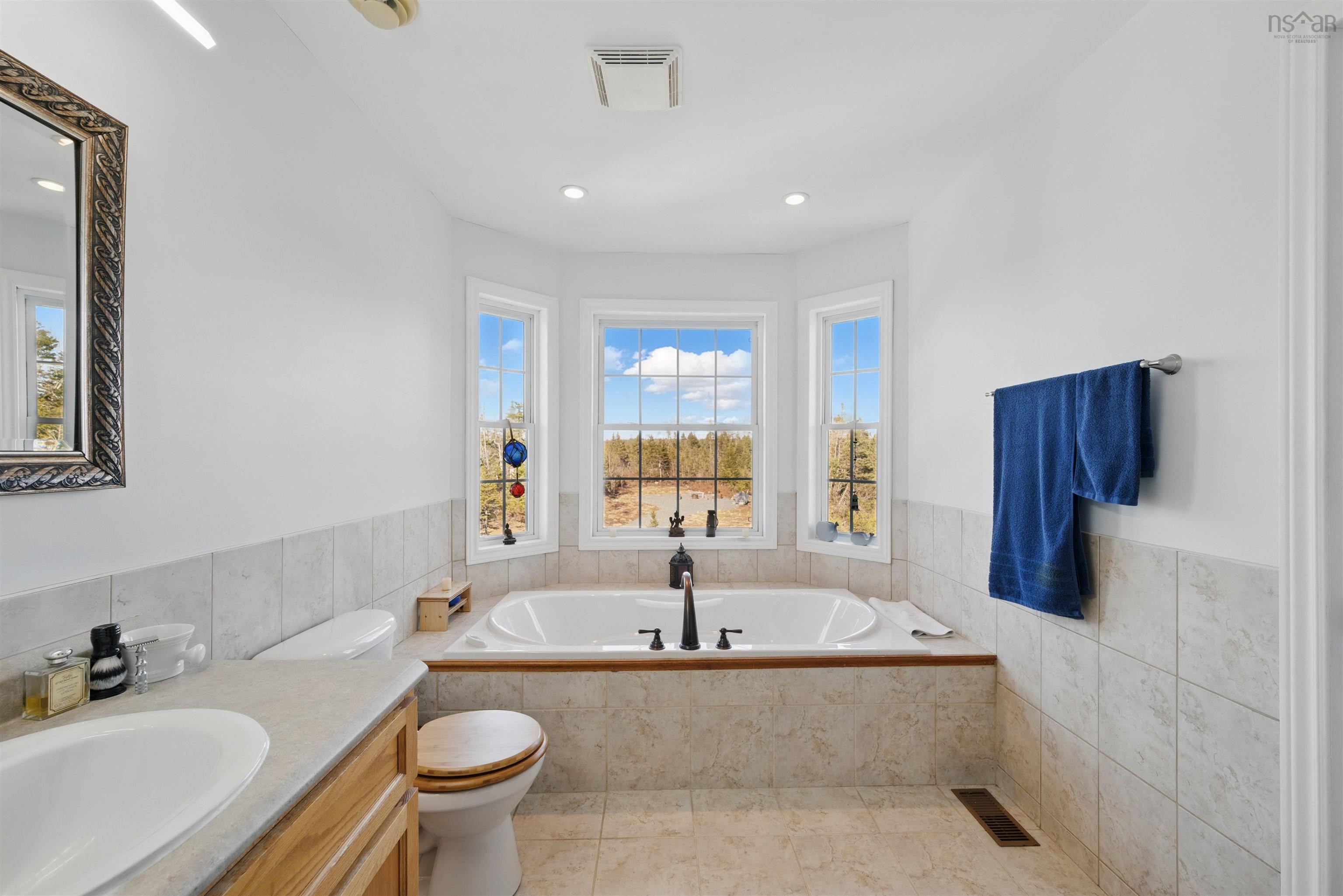$765,000.00: 297 Leslie Road, East Lawrencetown