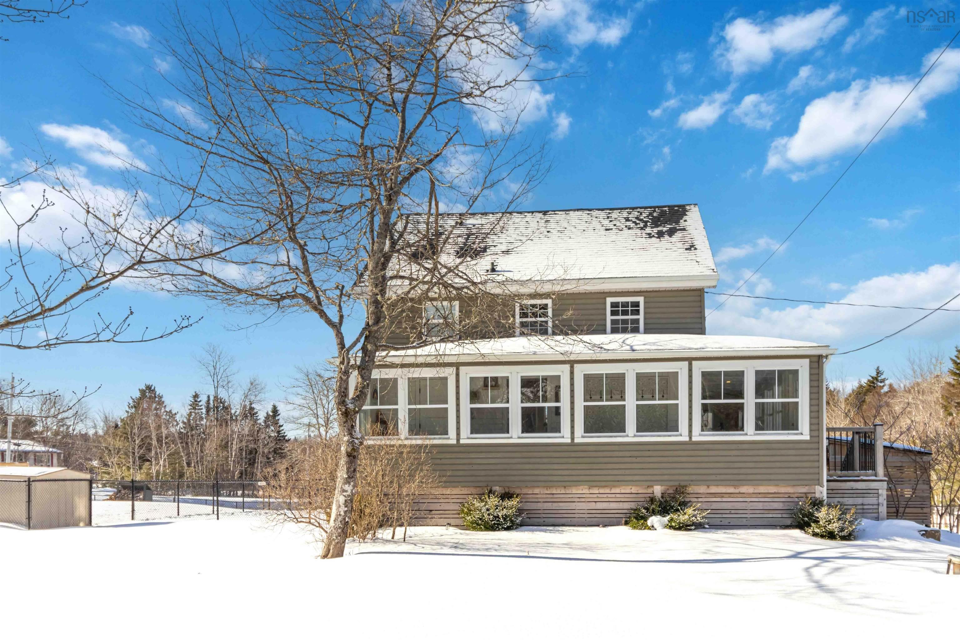 $489,900.00: 2696 Sackville Drive, Upper Sackville