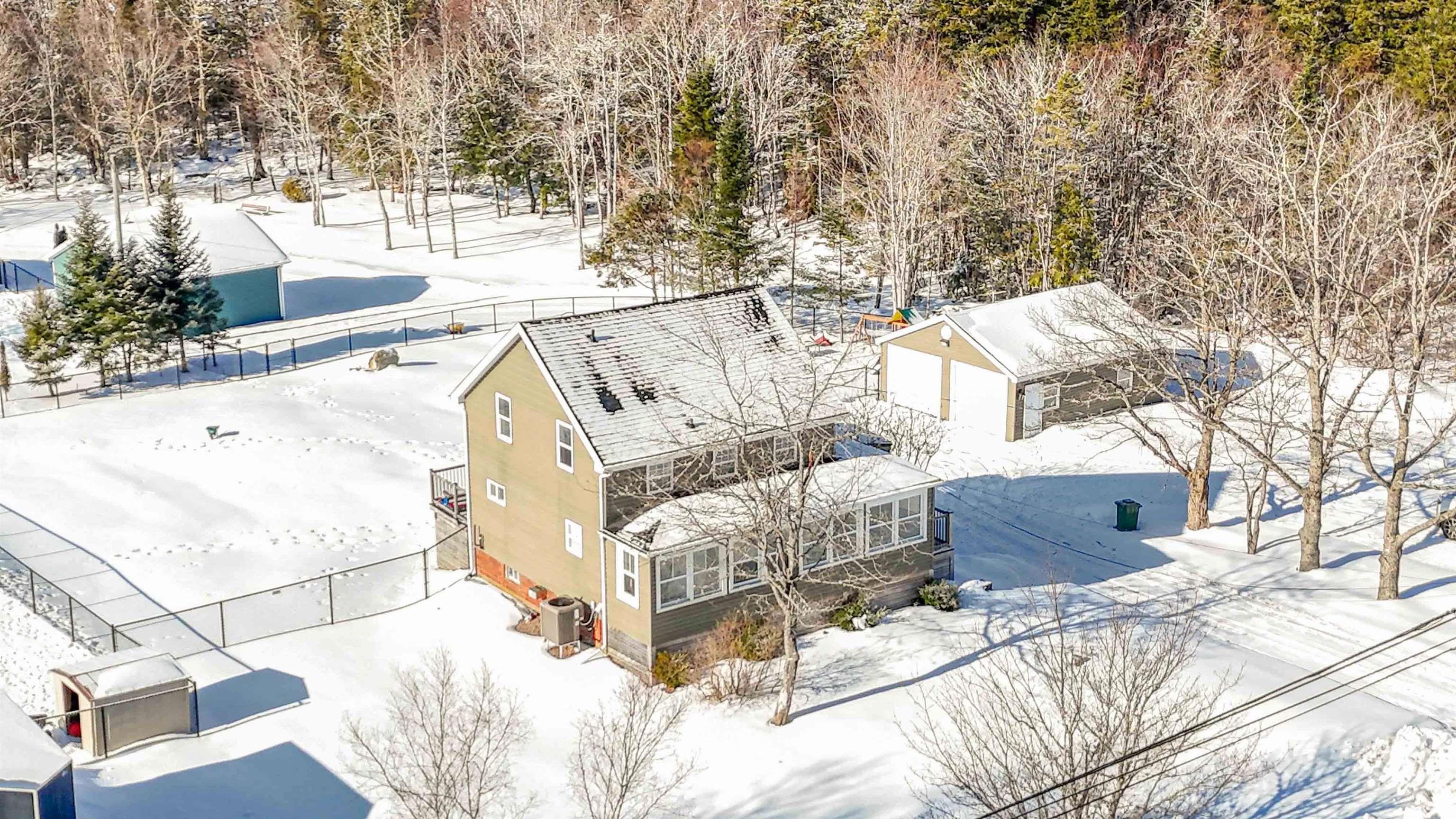 $489,900.00: 2696 Sackville Drive, Upper Sackville
