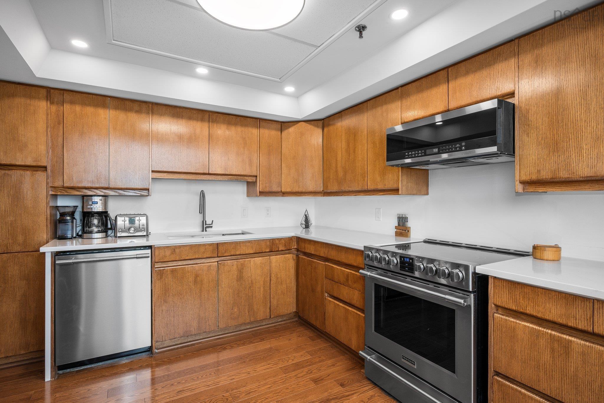 $817,500.00: 1305 1470 Summer Street, Halifax