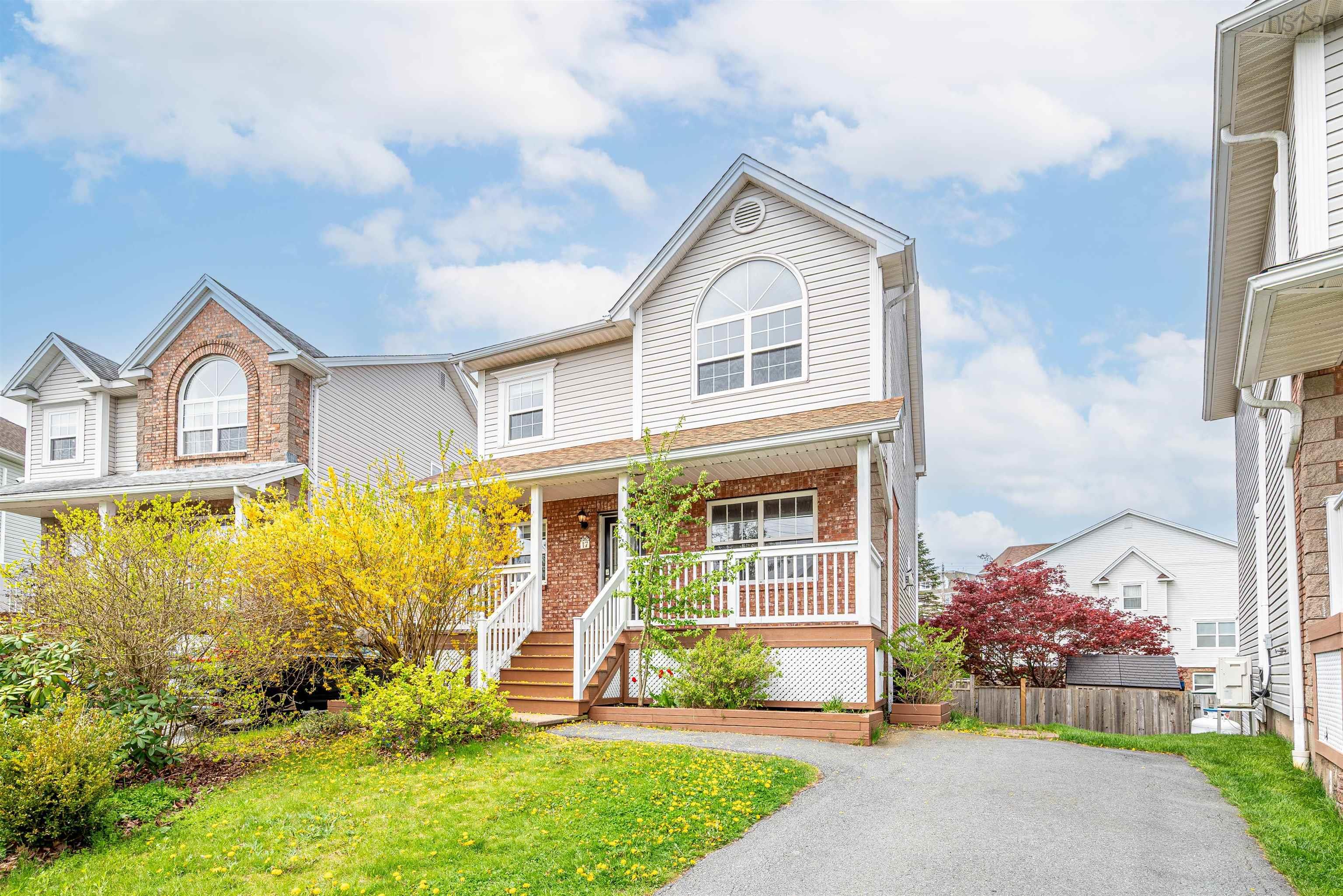 $679,900.00: 17 Roxham Close, Halifax