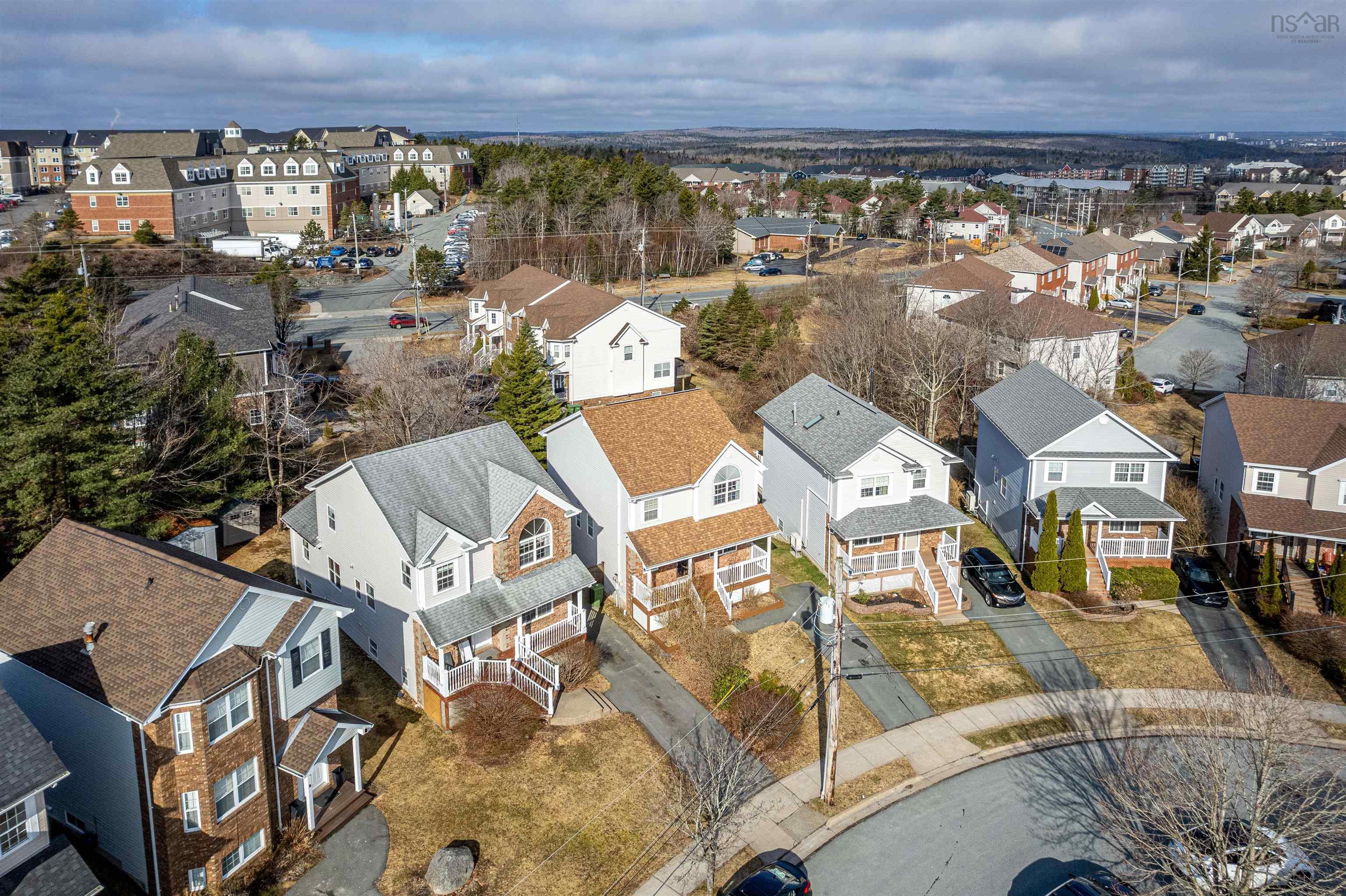 $679,900.00: 17 Roxham Close, Halifax
