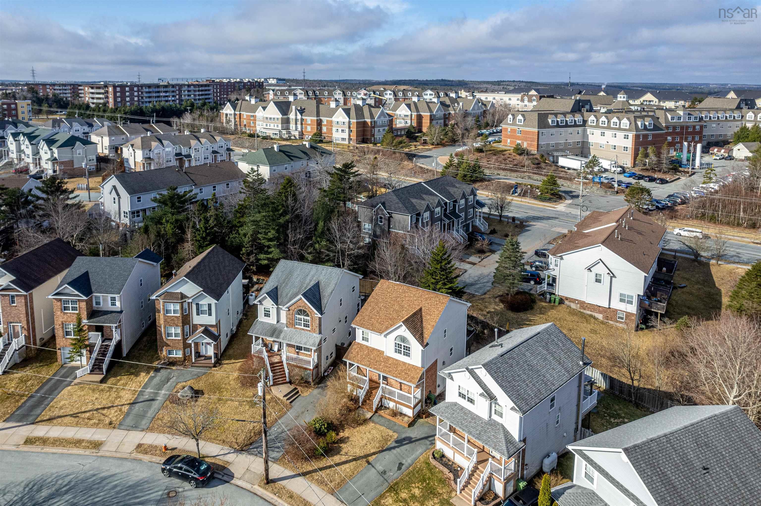 $679,900.00: 17 Roxham Close, Halifax