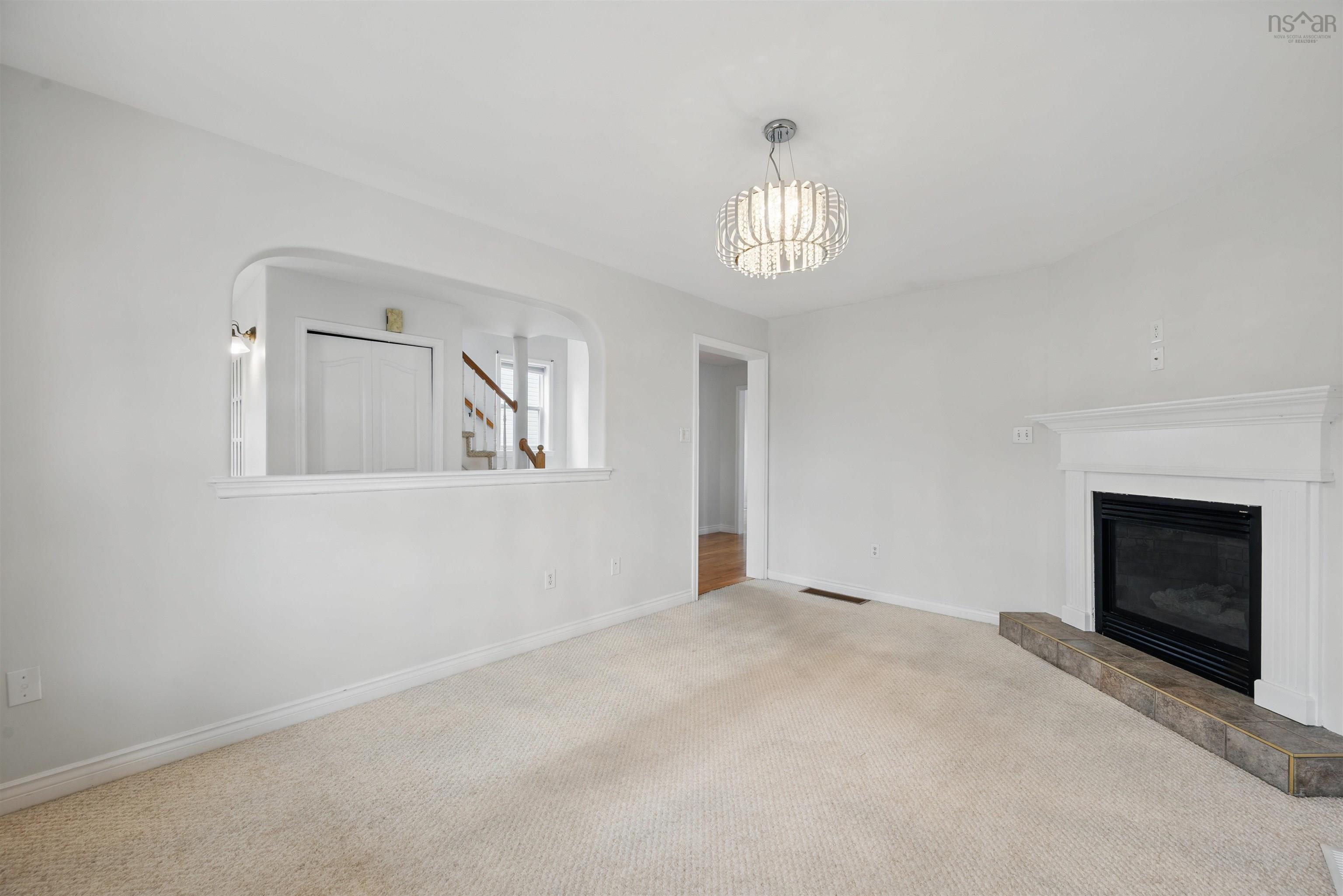 $679,900.00: 17 Roxham Close, Halifax