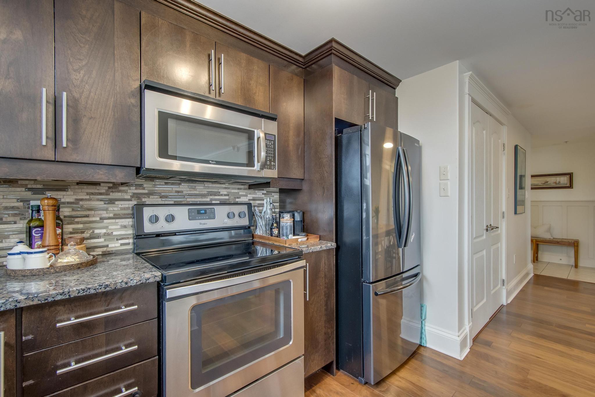 $514,900.00: 700 200 Crown Drive, Halifax