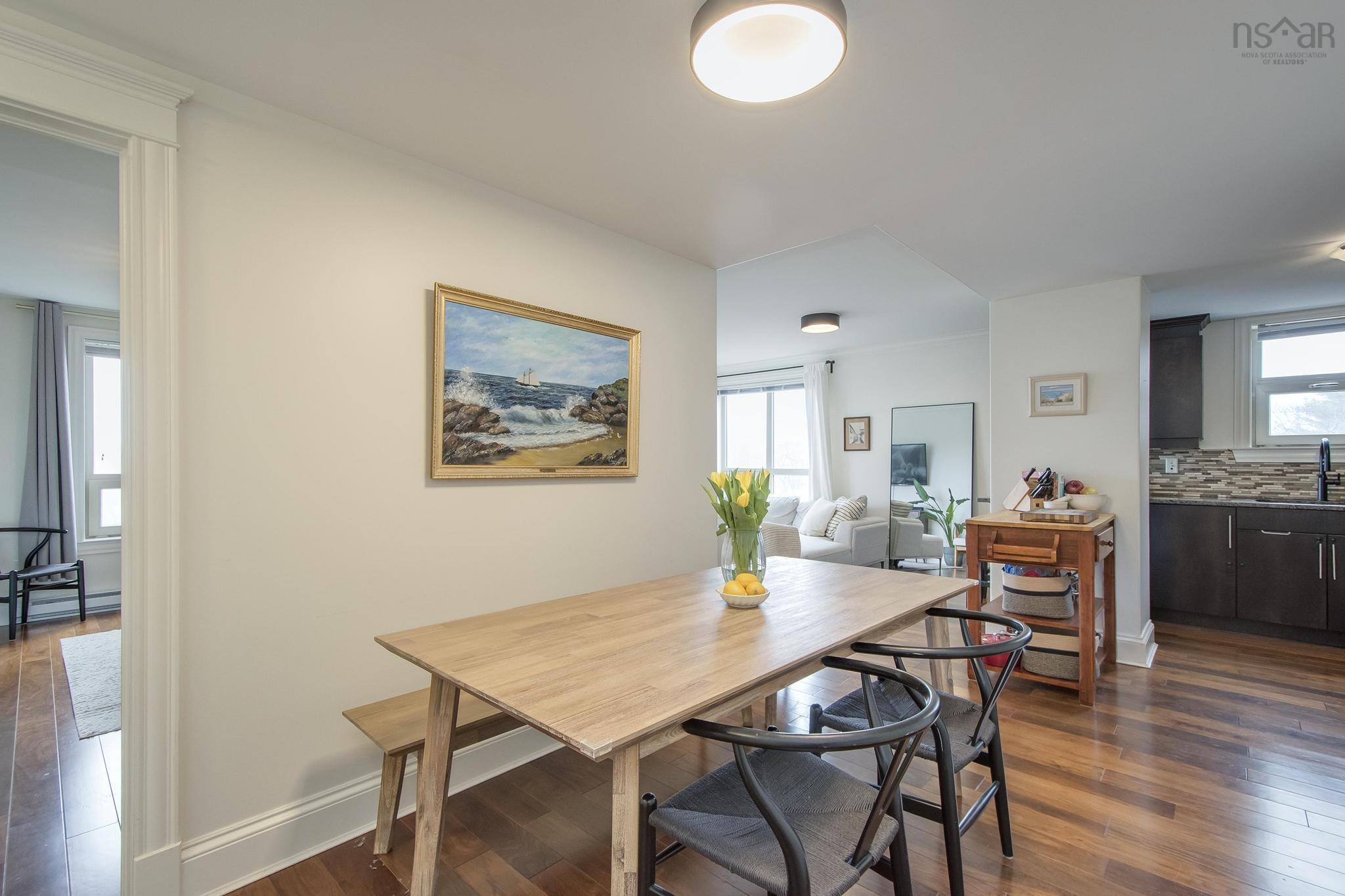 $514,900.00: 700 200 Crown Drive, Halifax
