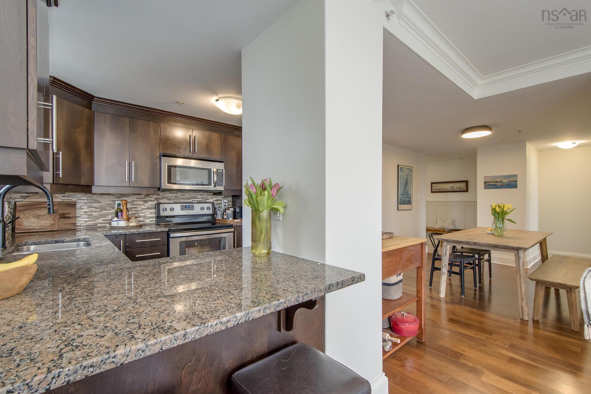 $514,900.00: 700 200 Crown Drive, Halifax
