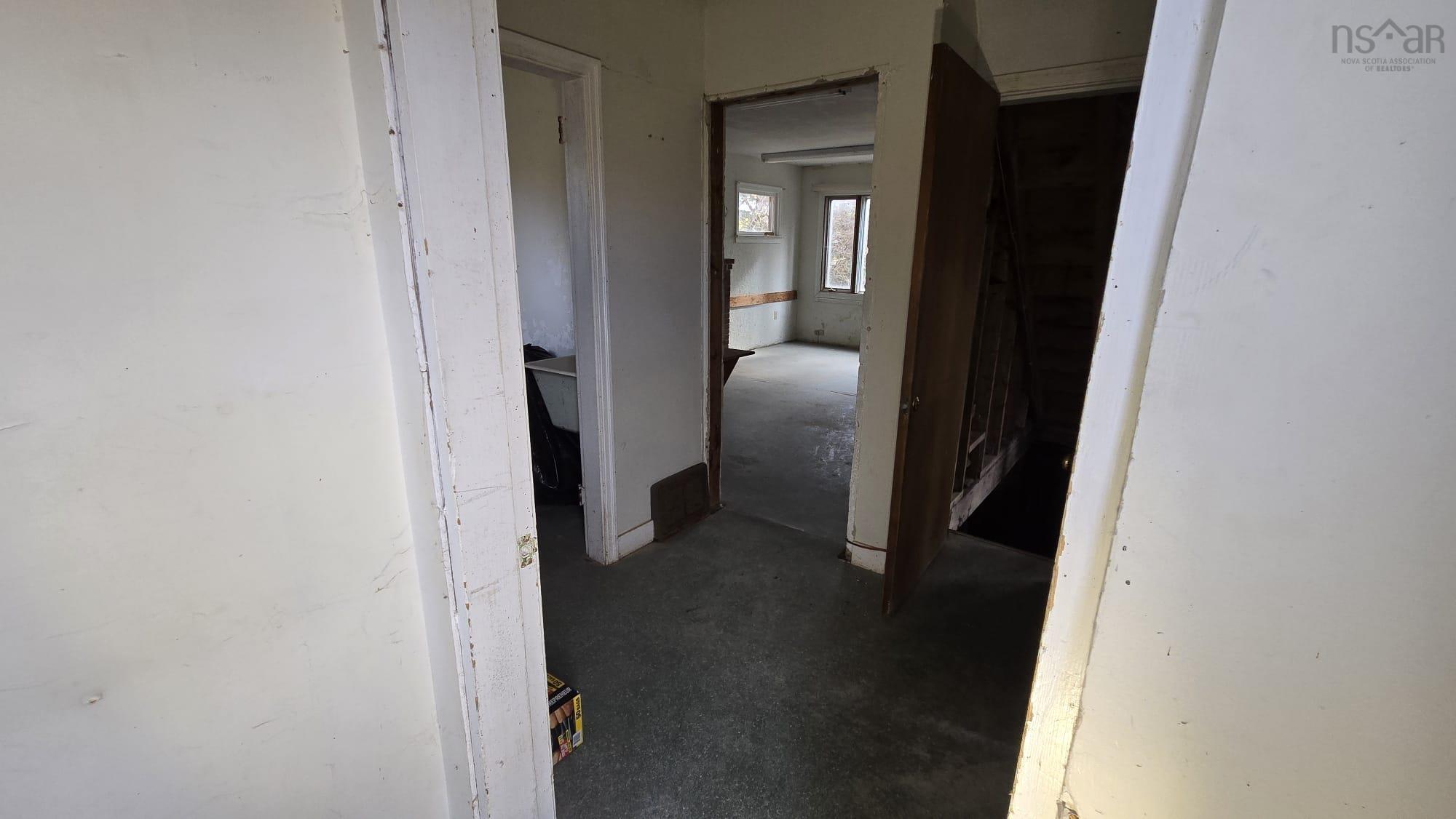 $142,000.00: 9136 Highway 224, Greenwood