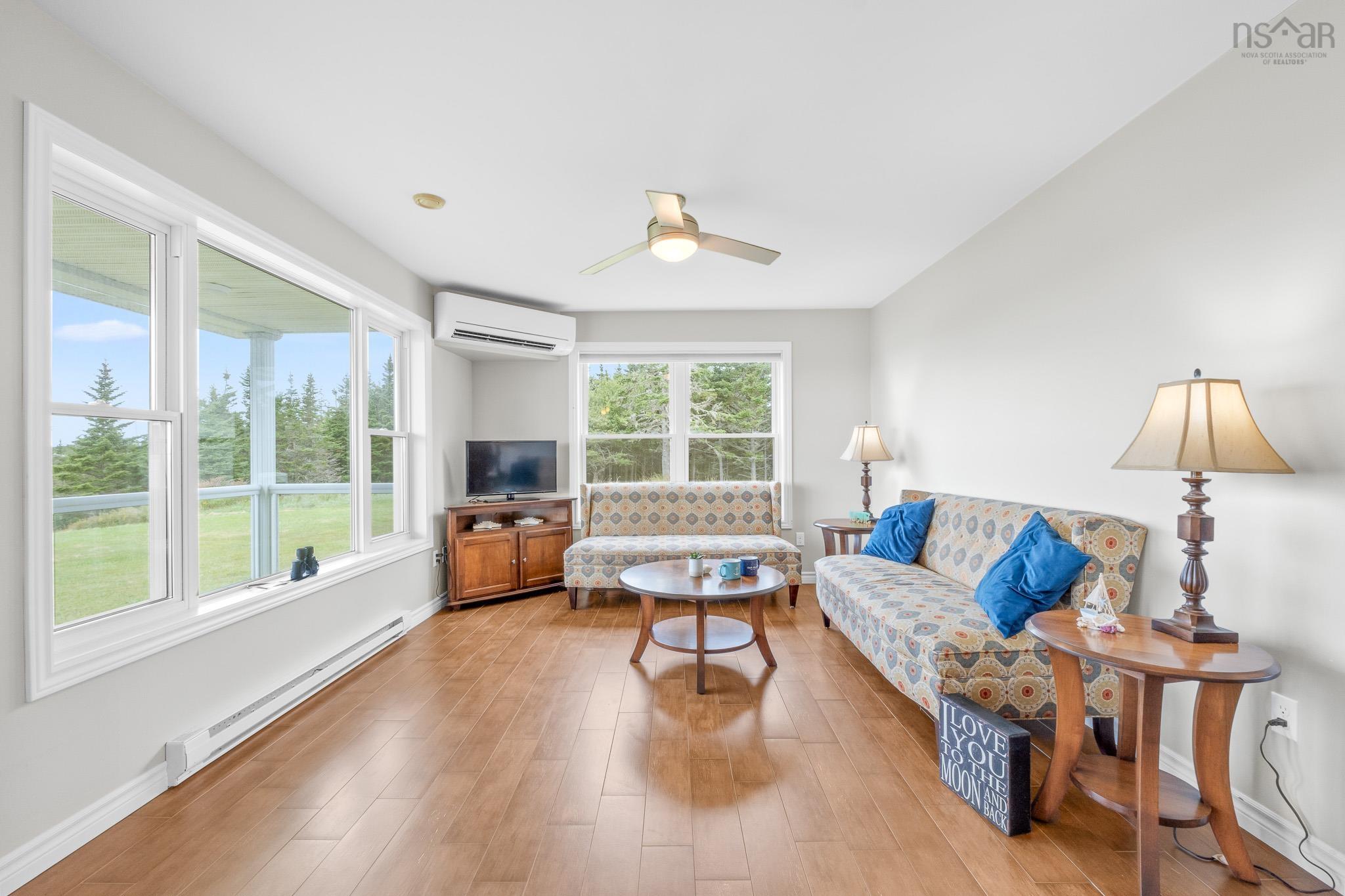 $425,000.00: 187 East Side Bickerton Road, Port Bickerton