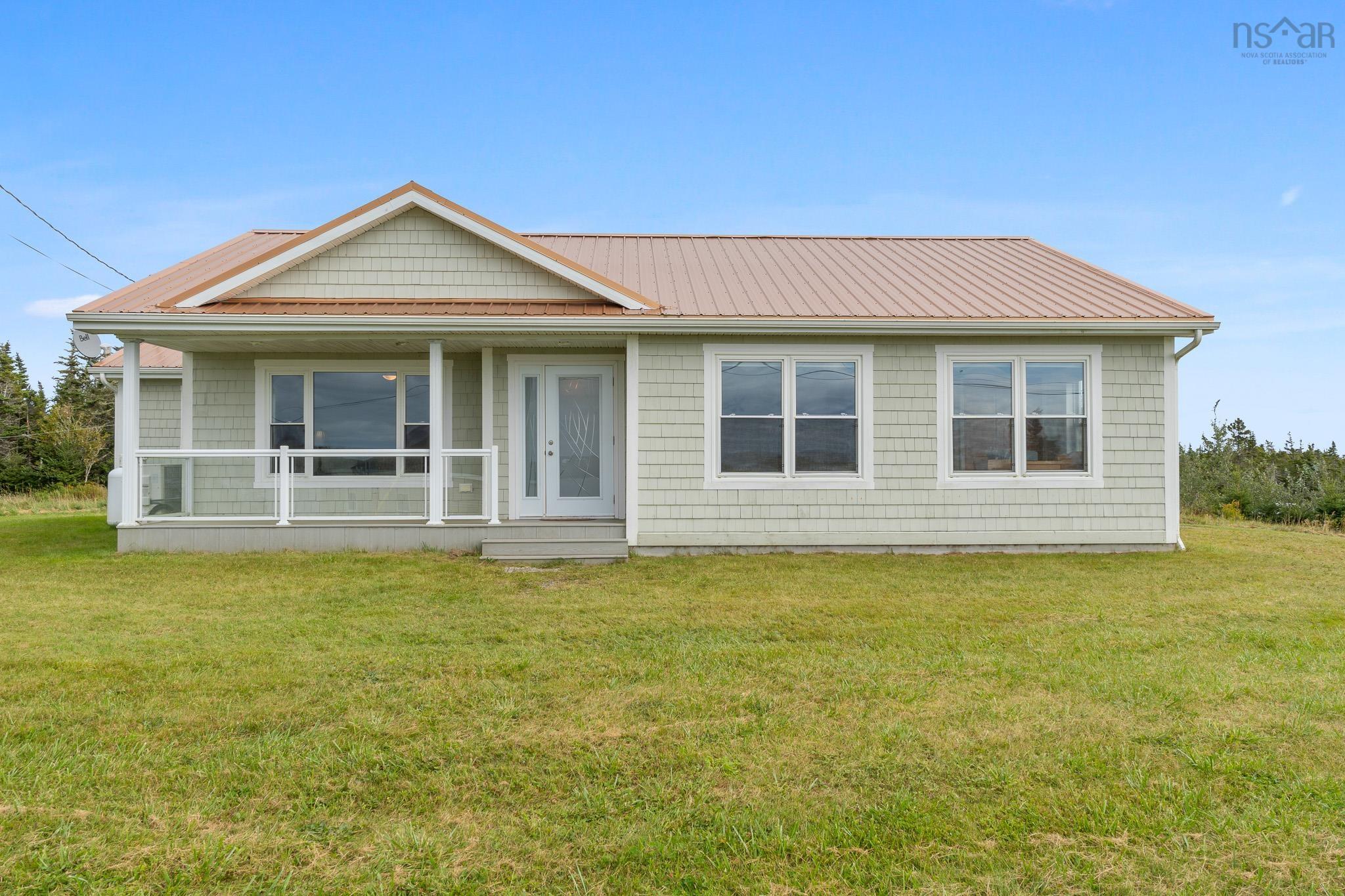 $425,000.00: 187 East Side Bickerton Road, Port Bickerton