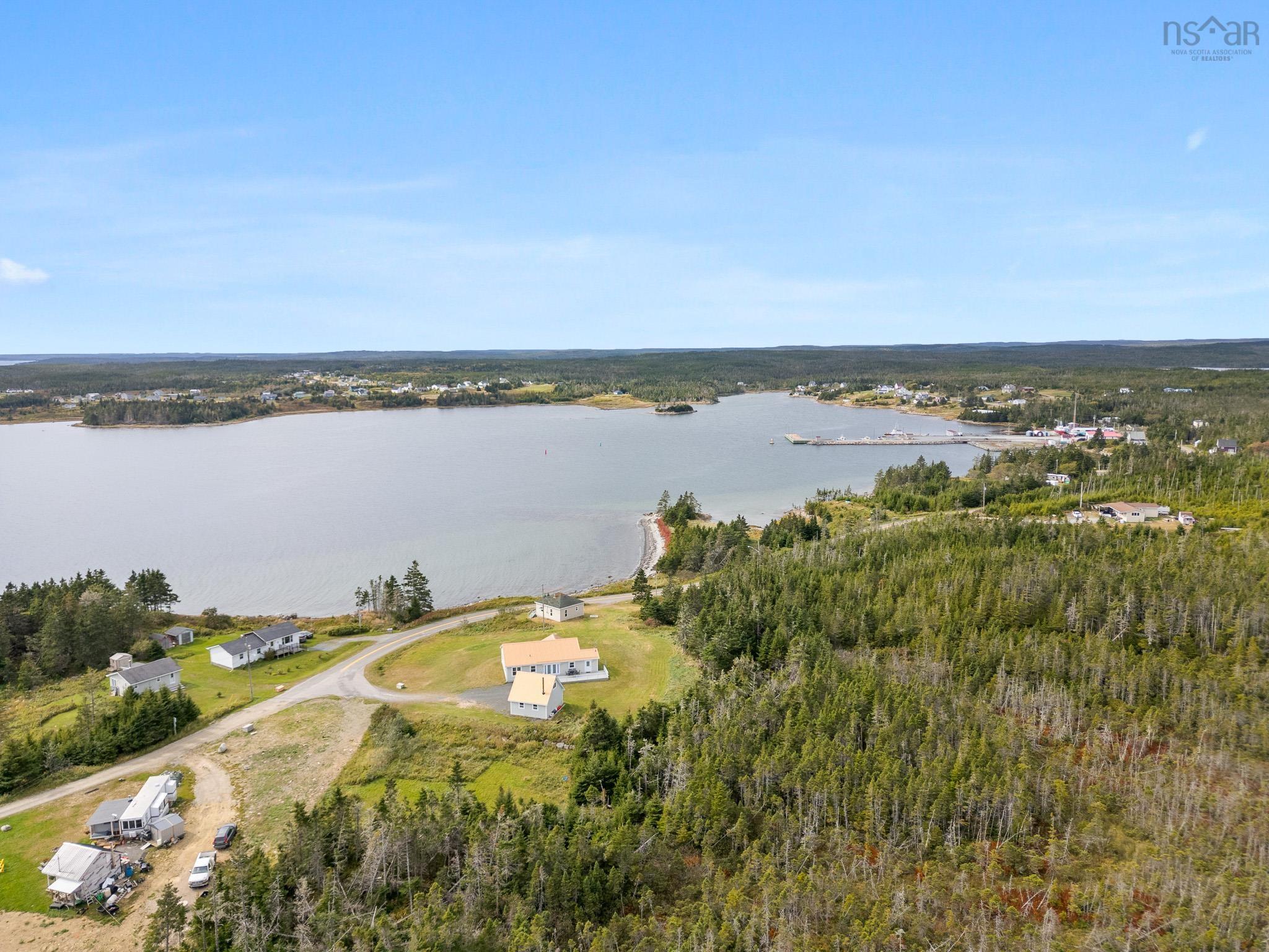 $425,000.00: 187 East Side Bickerton Road, Port Bickerton