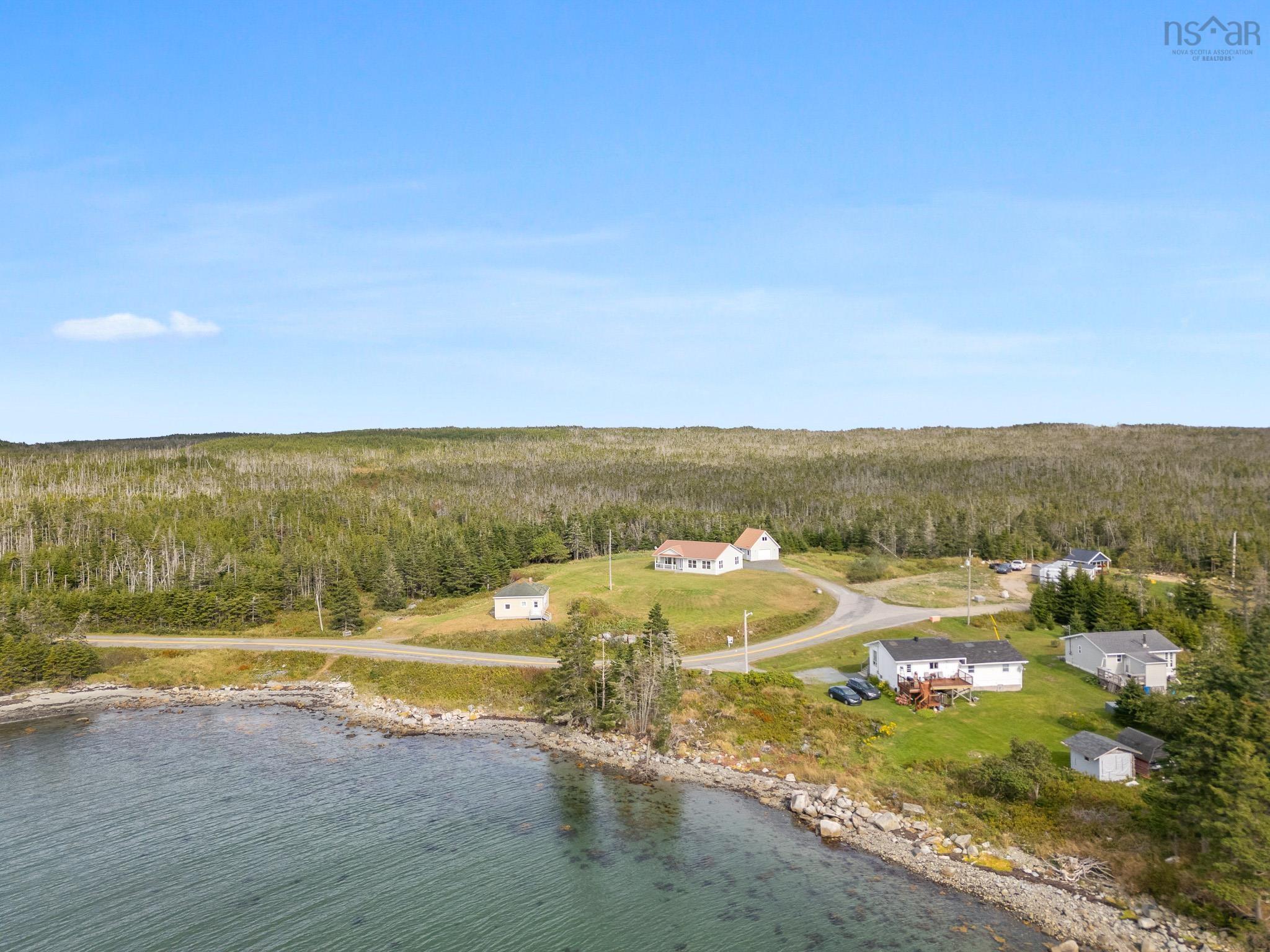 $425,000.00: 187 East Side Bickerton Road, Port Bickerton