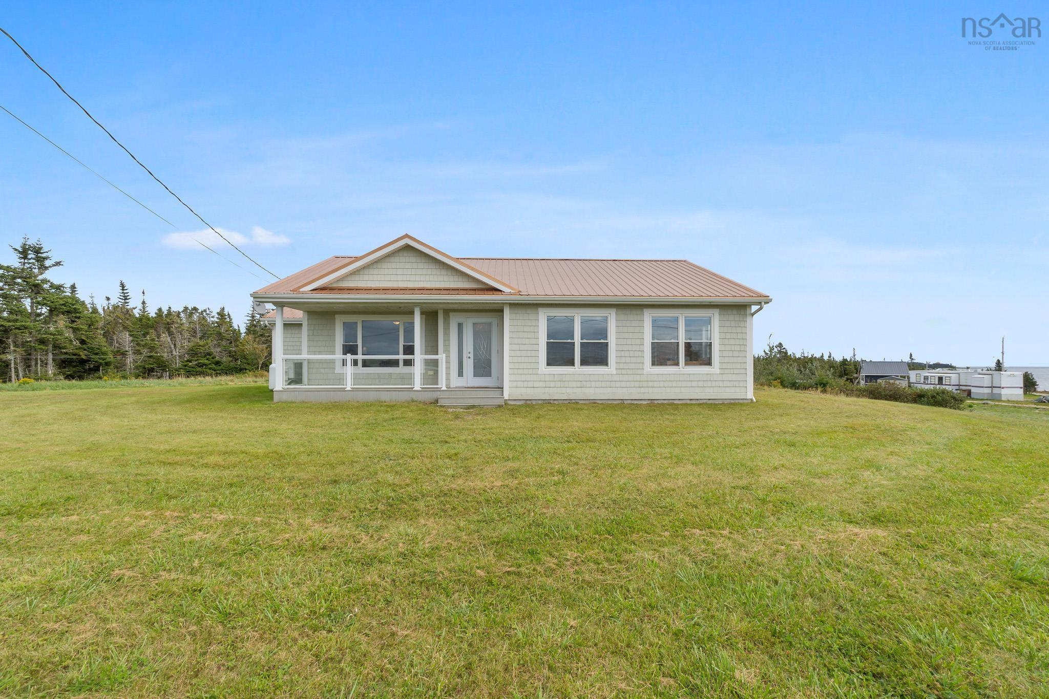 $425,000.00: 187 East Side Bickerton Road, Port Bickerton