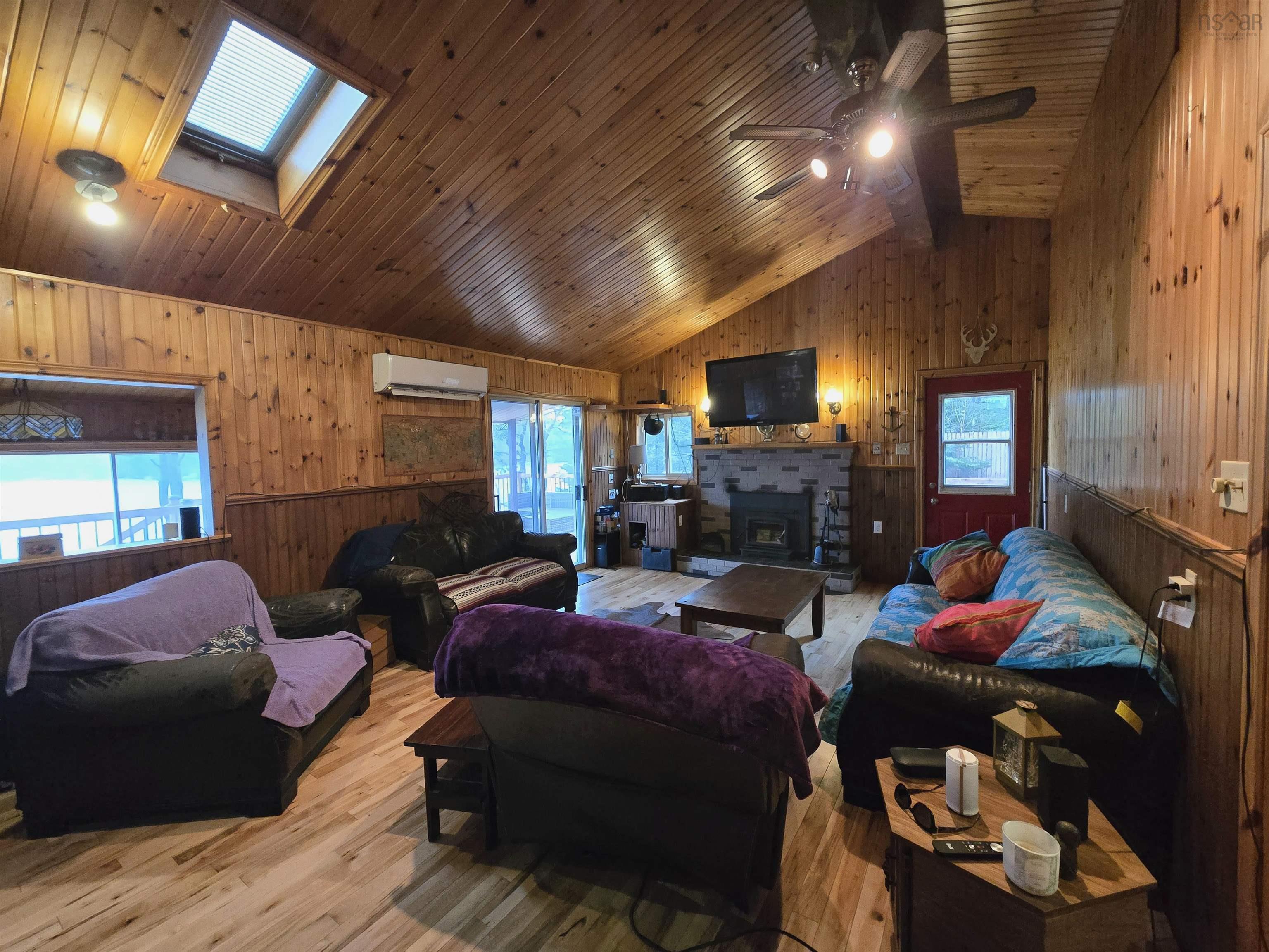 $459,900.00: 23 Rocky Ridge Road, West Springhill