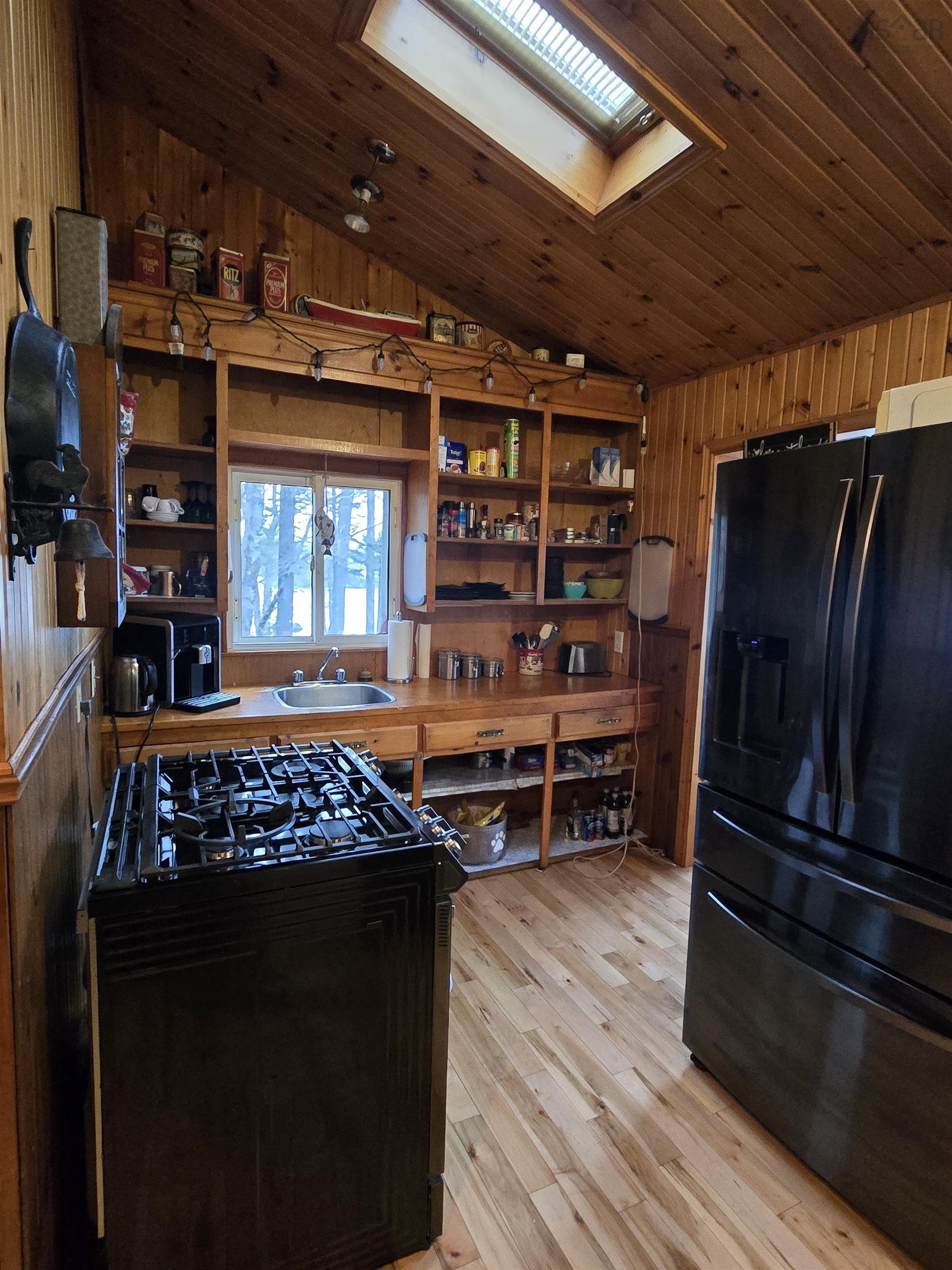 $459,900.00: 23 Rocky Ridge Road, West Springhill