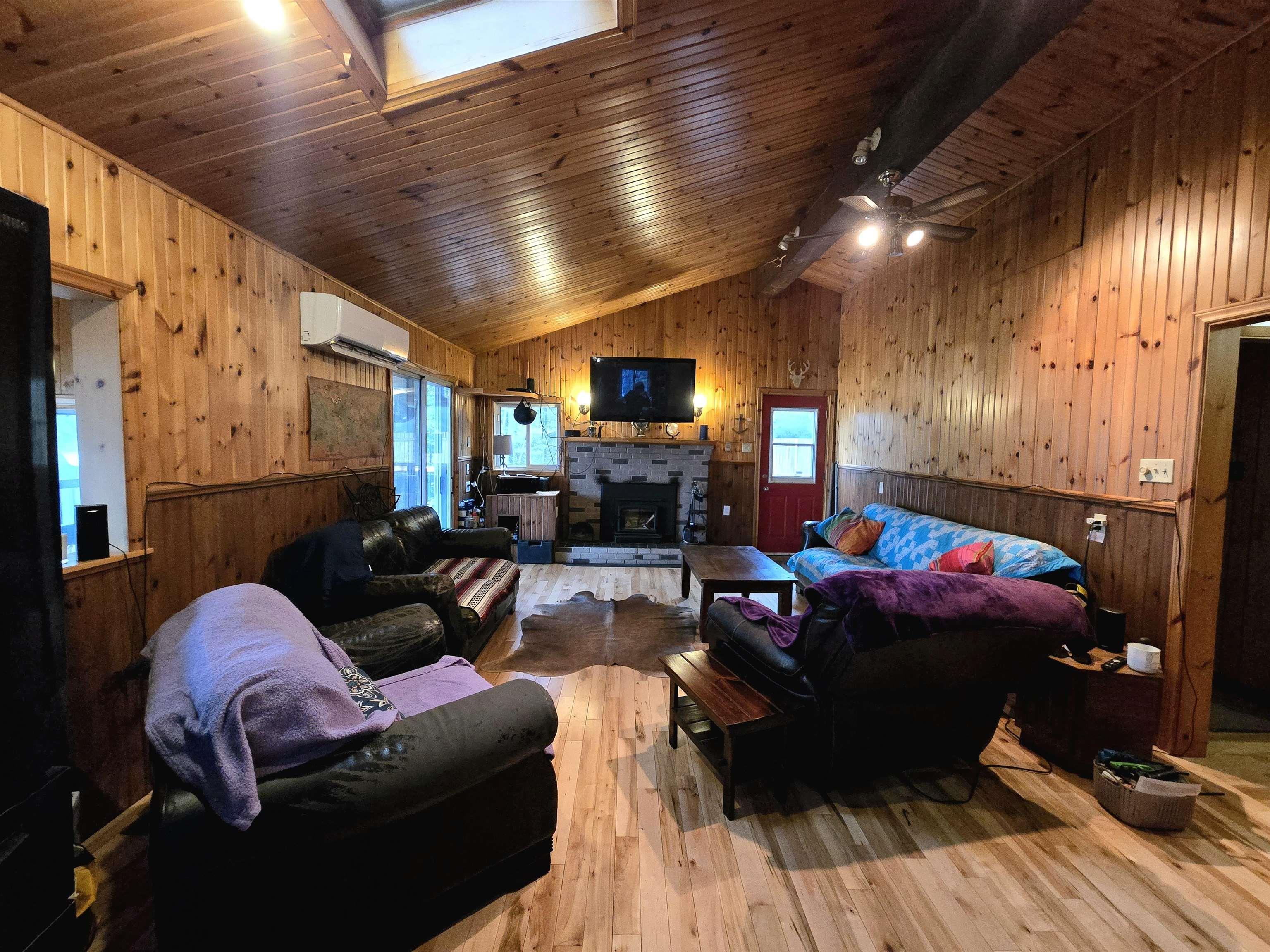 $459,900.00: 23 Rocky Ridge Road, West Springhill