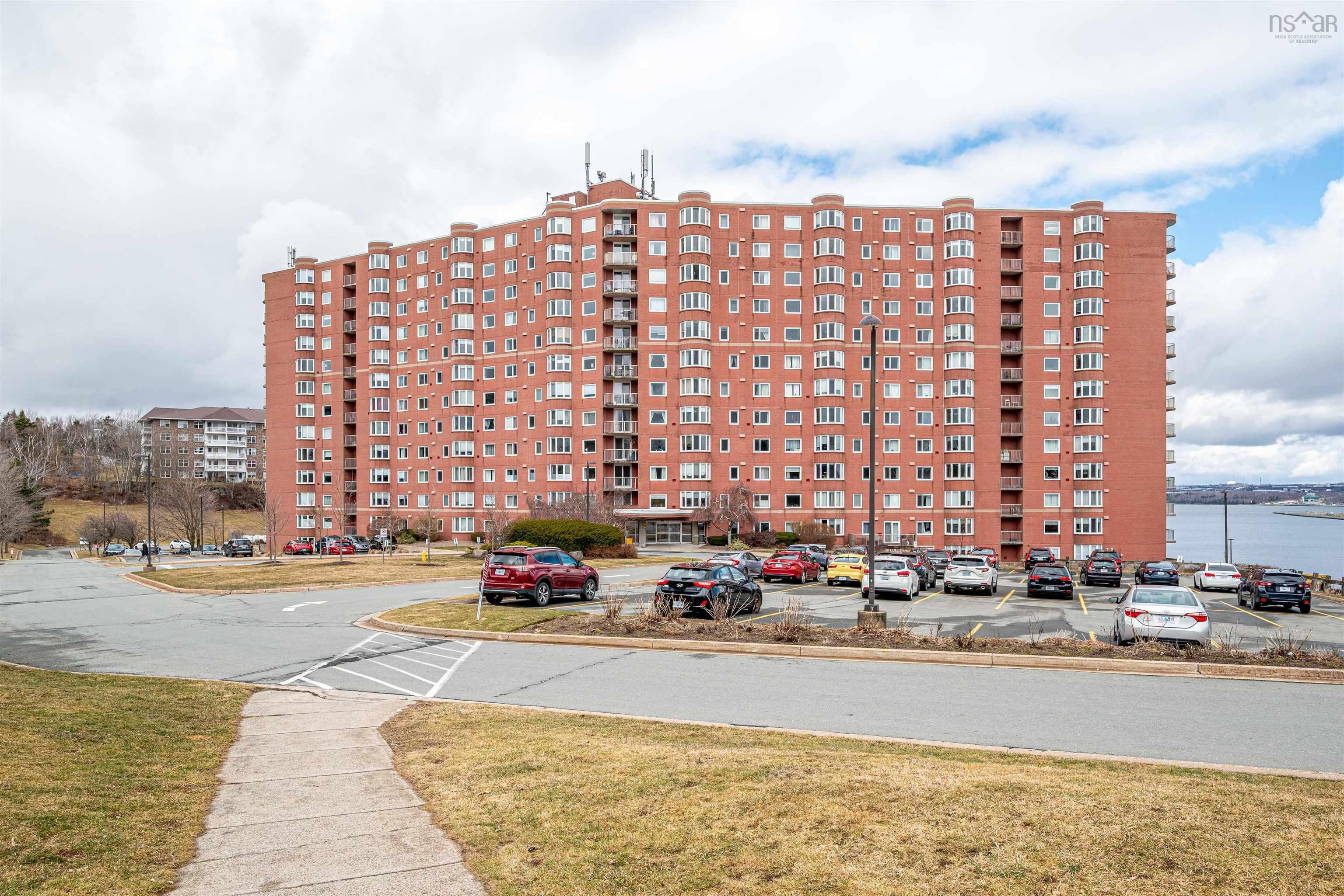 $419,900.00: 525 45 Vimy Avenue, Halifax