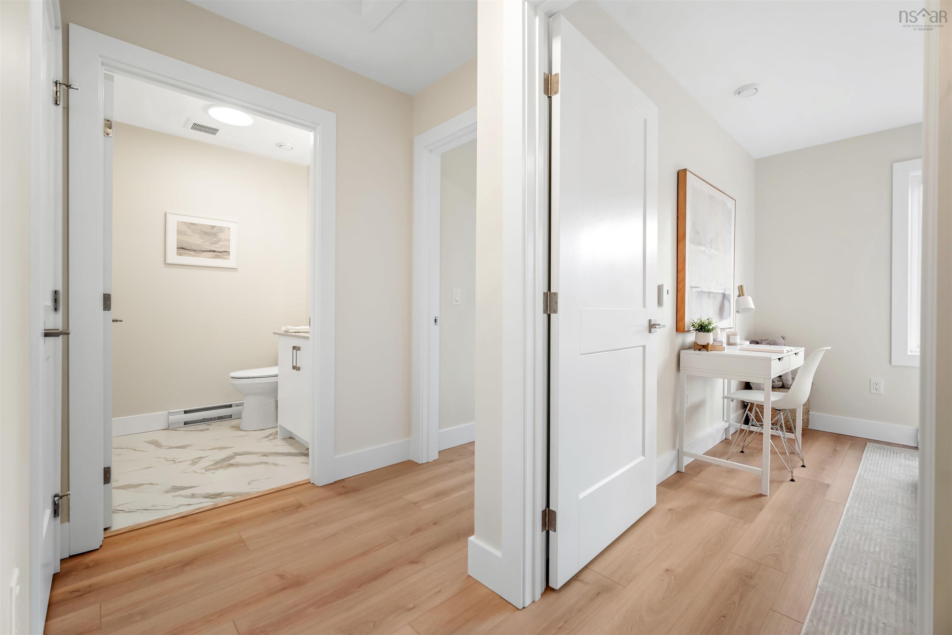 $619,900.00: SD-3B 117 Terrastone Ridge, Dartmouth