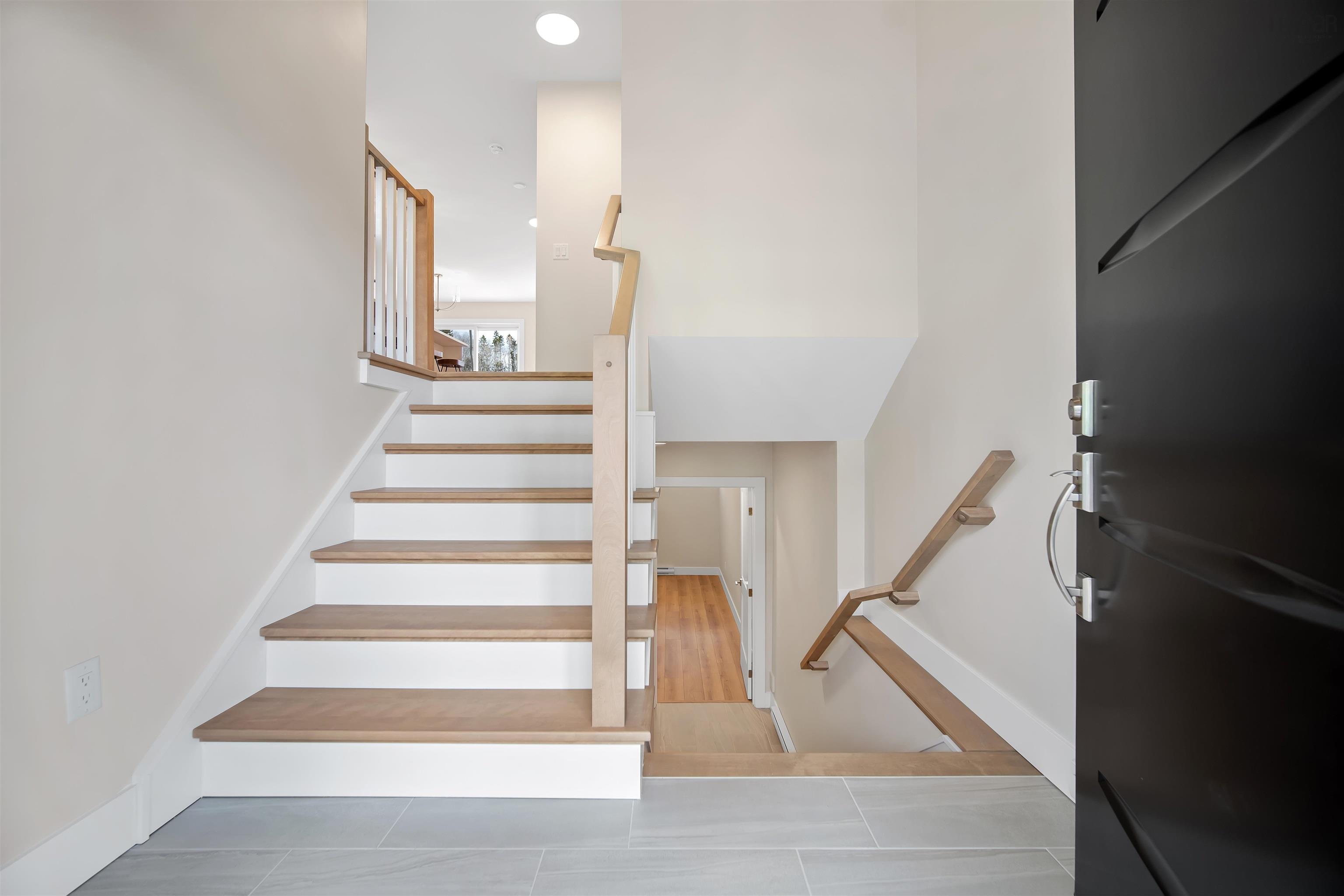 $619,900.00: SD-3B 117 Terrastone Ridge, Dartmouth
