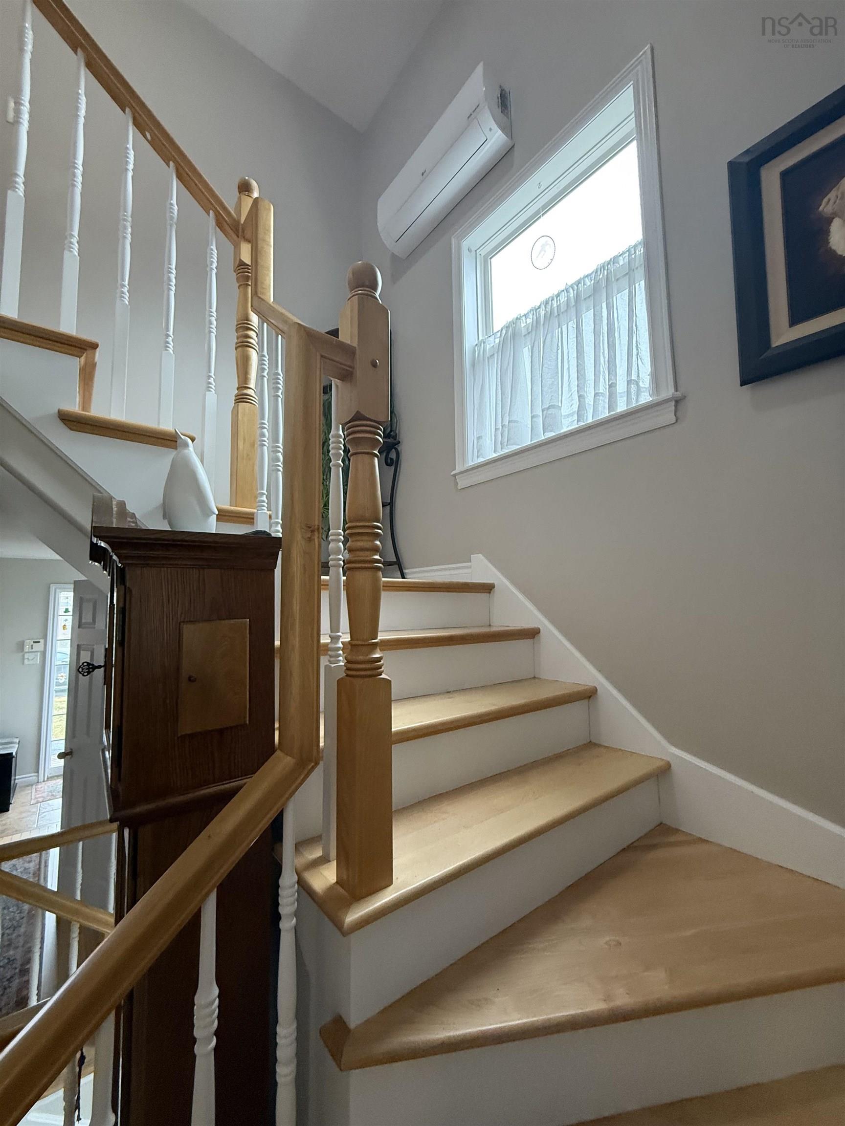 $569,900.00: 49 Woodhaven Close, Dartmouth
