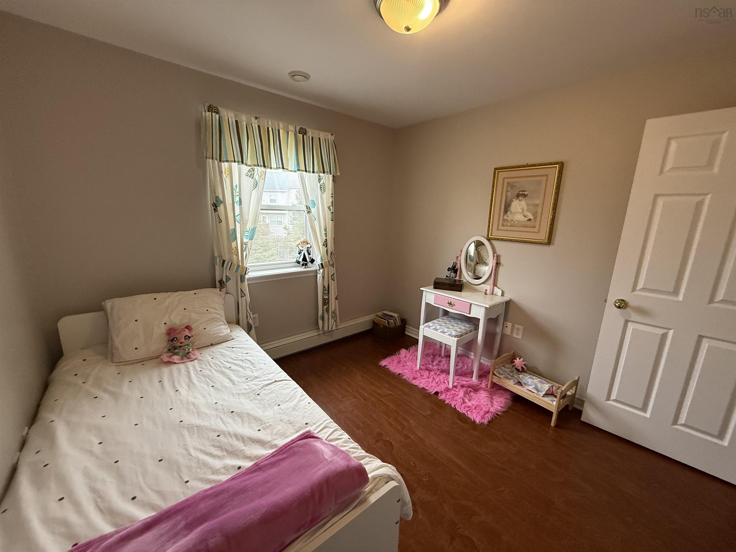 $569,900.00: 49 Woodhaven Close, Dartmouth