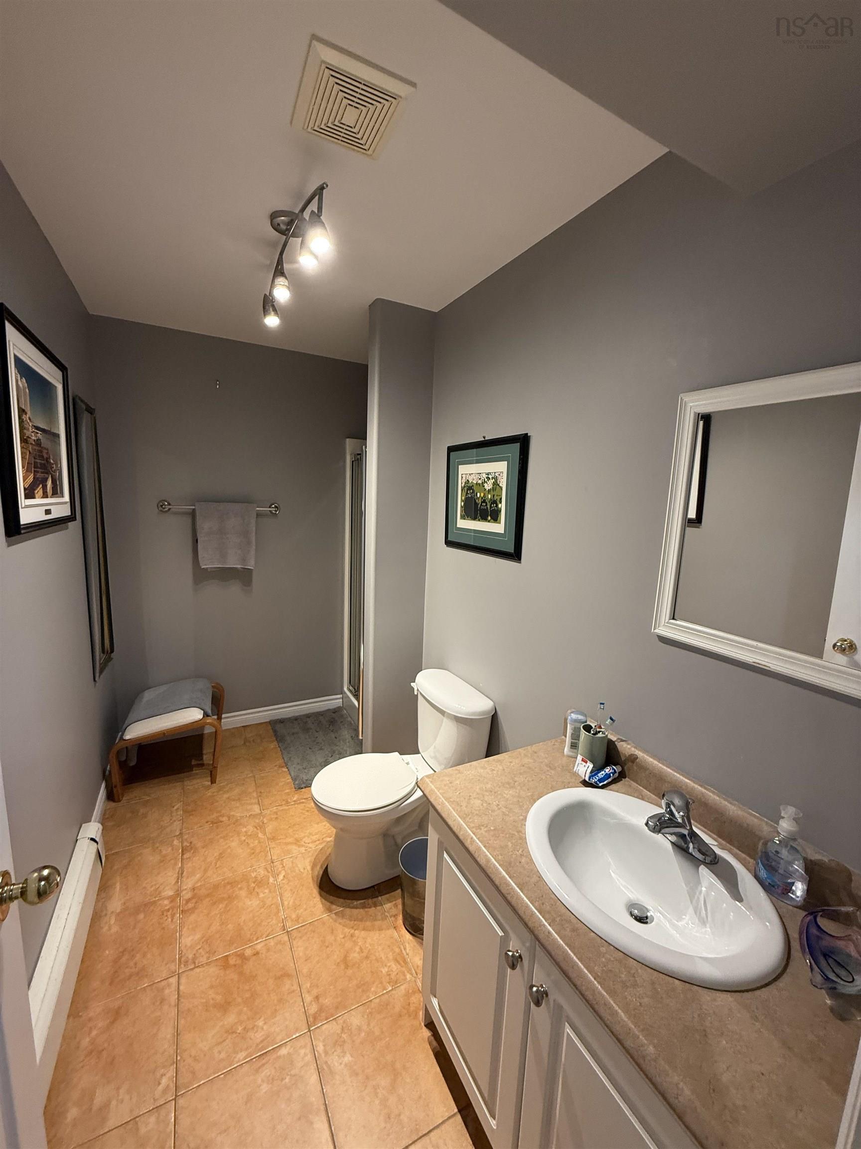 $569,900.00: 49 Woodhaven Close, Dartmouth