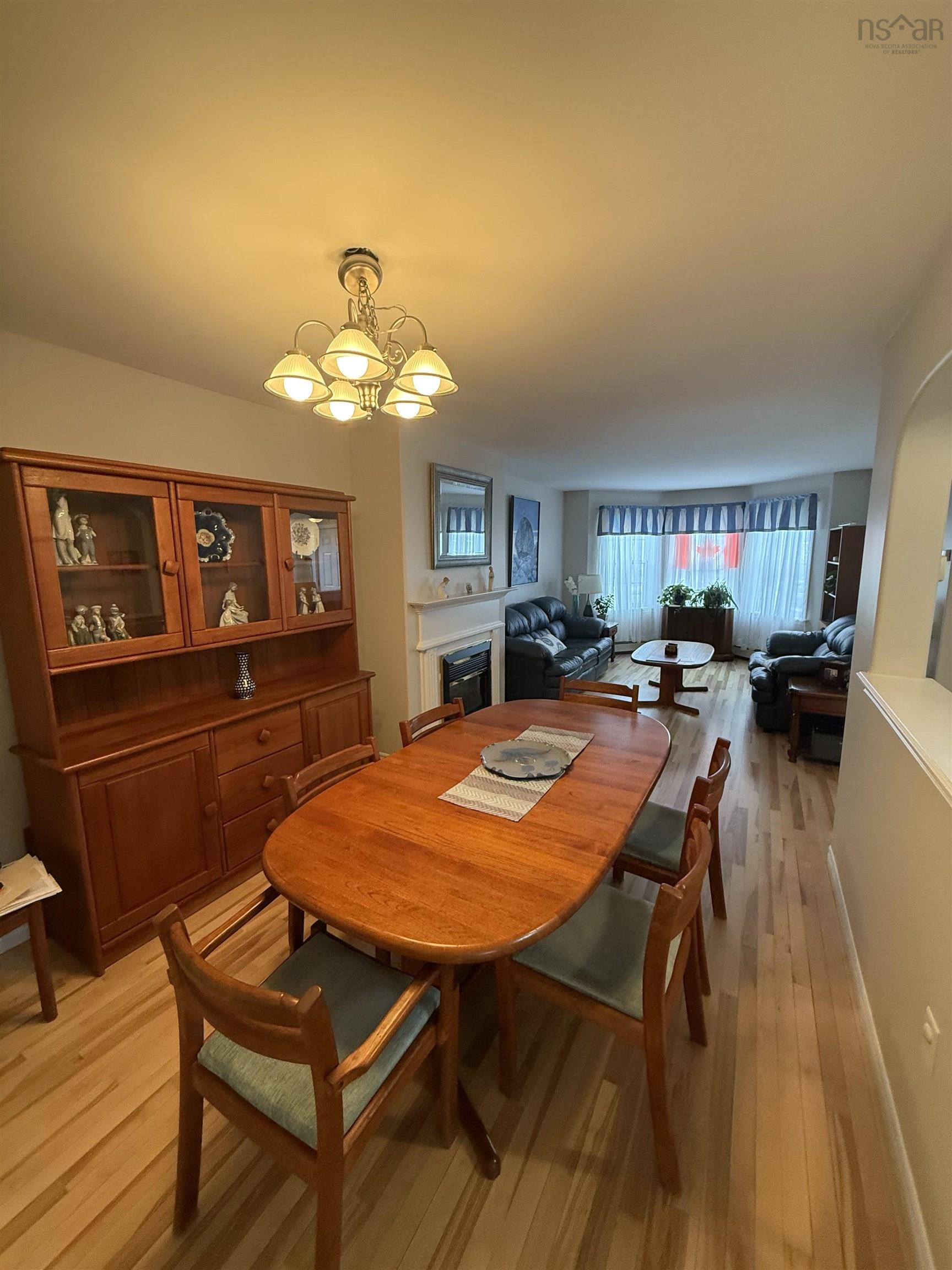 $569,900.00: 49 Woodhaven Close, Dartmouth