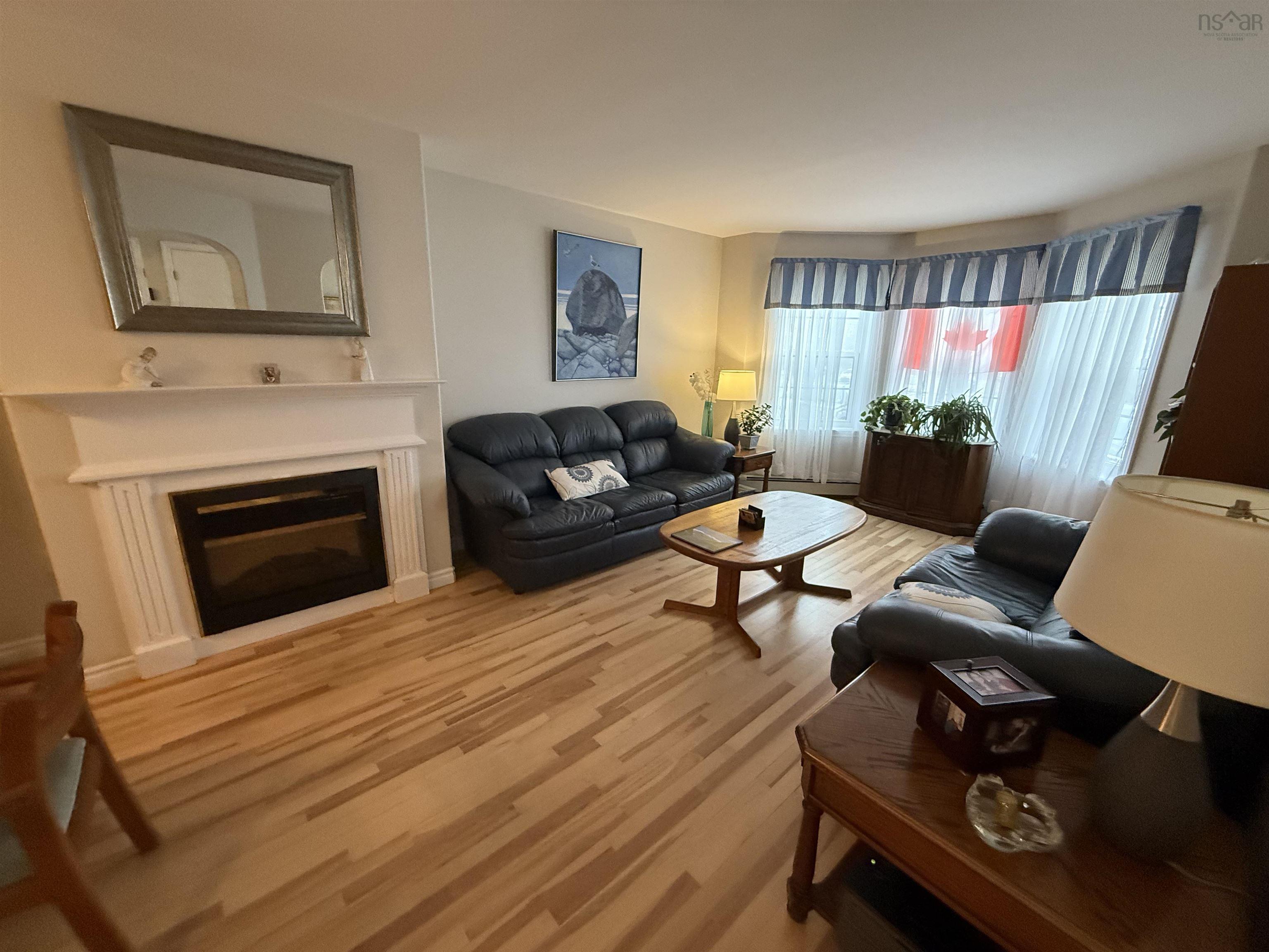 $569,900.00: 49 Woodhaven Close, Dartmouth