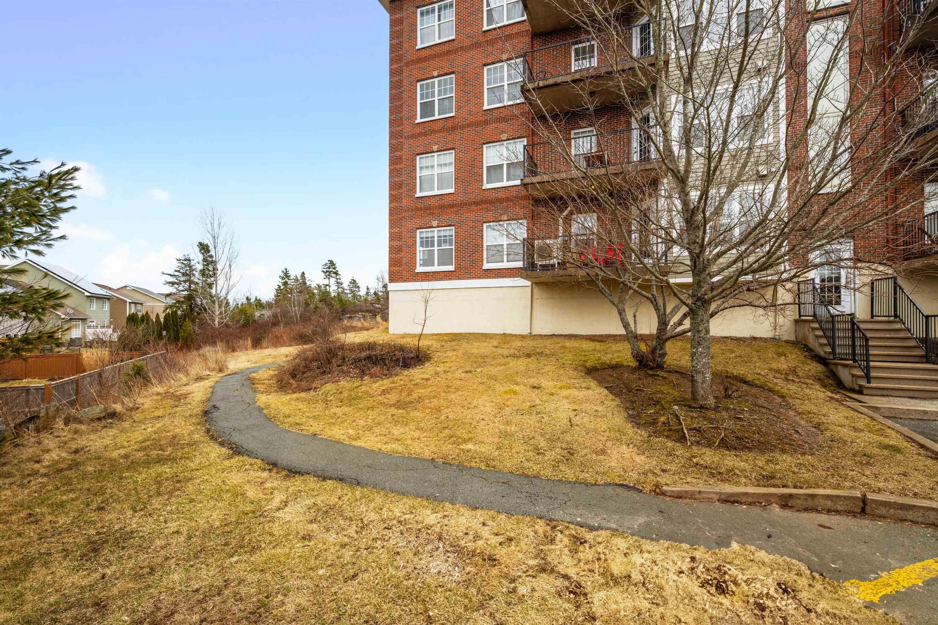 $464,900.00: 102 277 Rutledge Street, Bedford