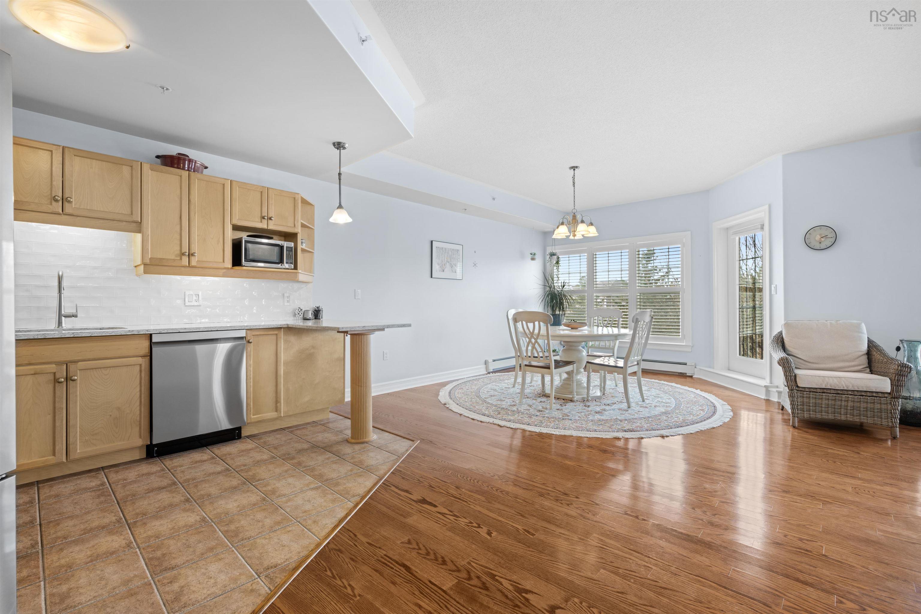 $464,900.00: 102 277 Rutledge Street, Bedford