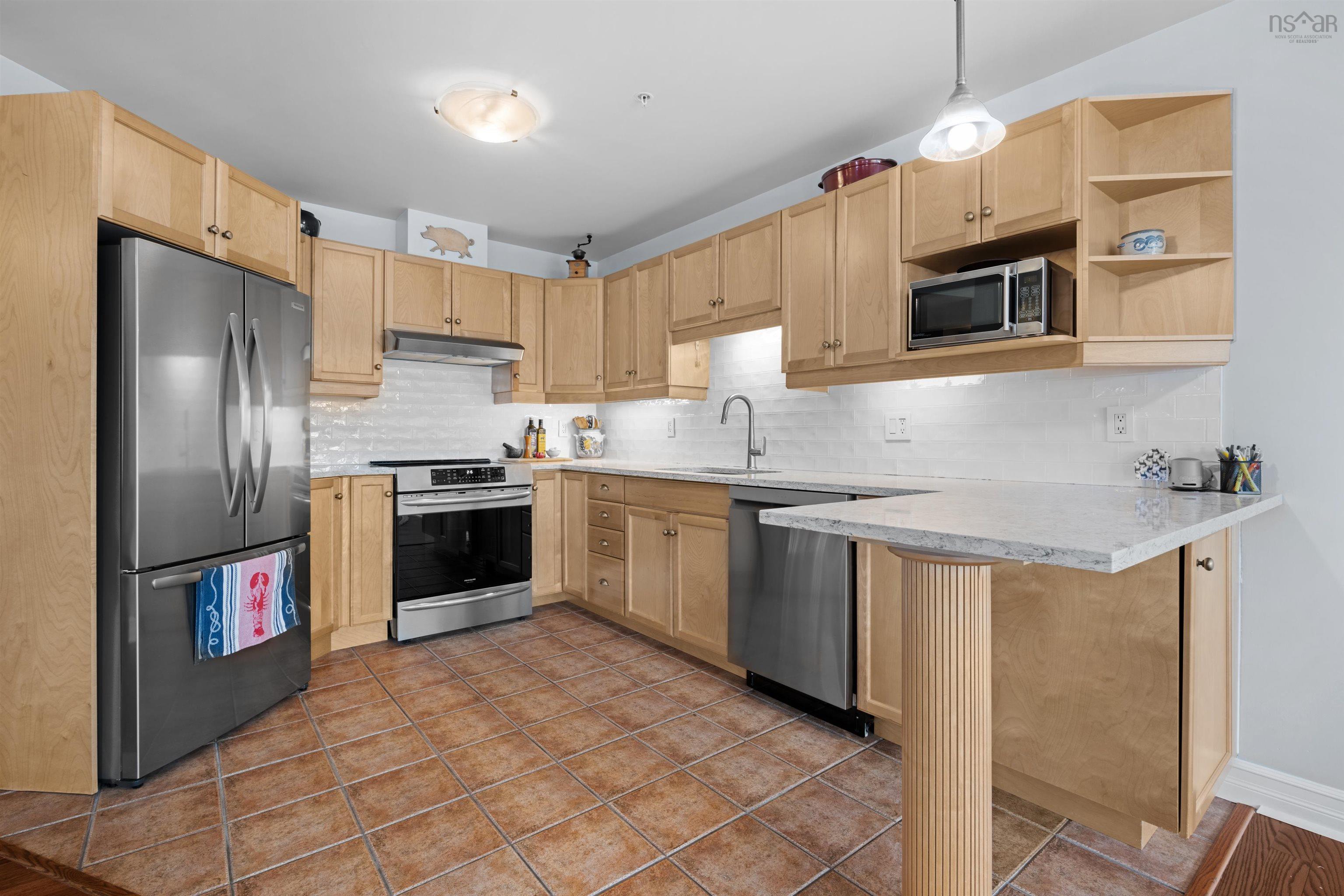 $464,900.00: 102 277 Rutledge Street, Bedford