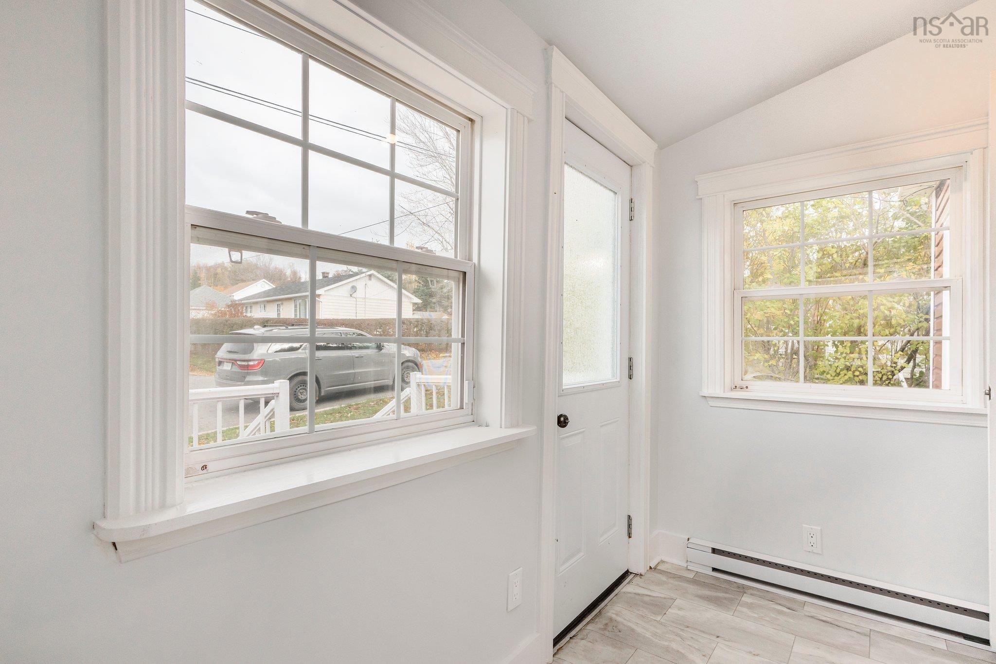 $295,000.00: 66 Oak Street, Trenton