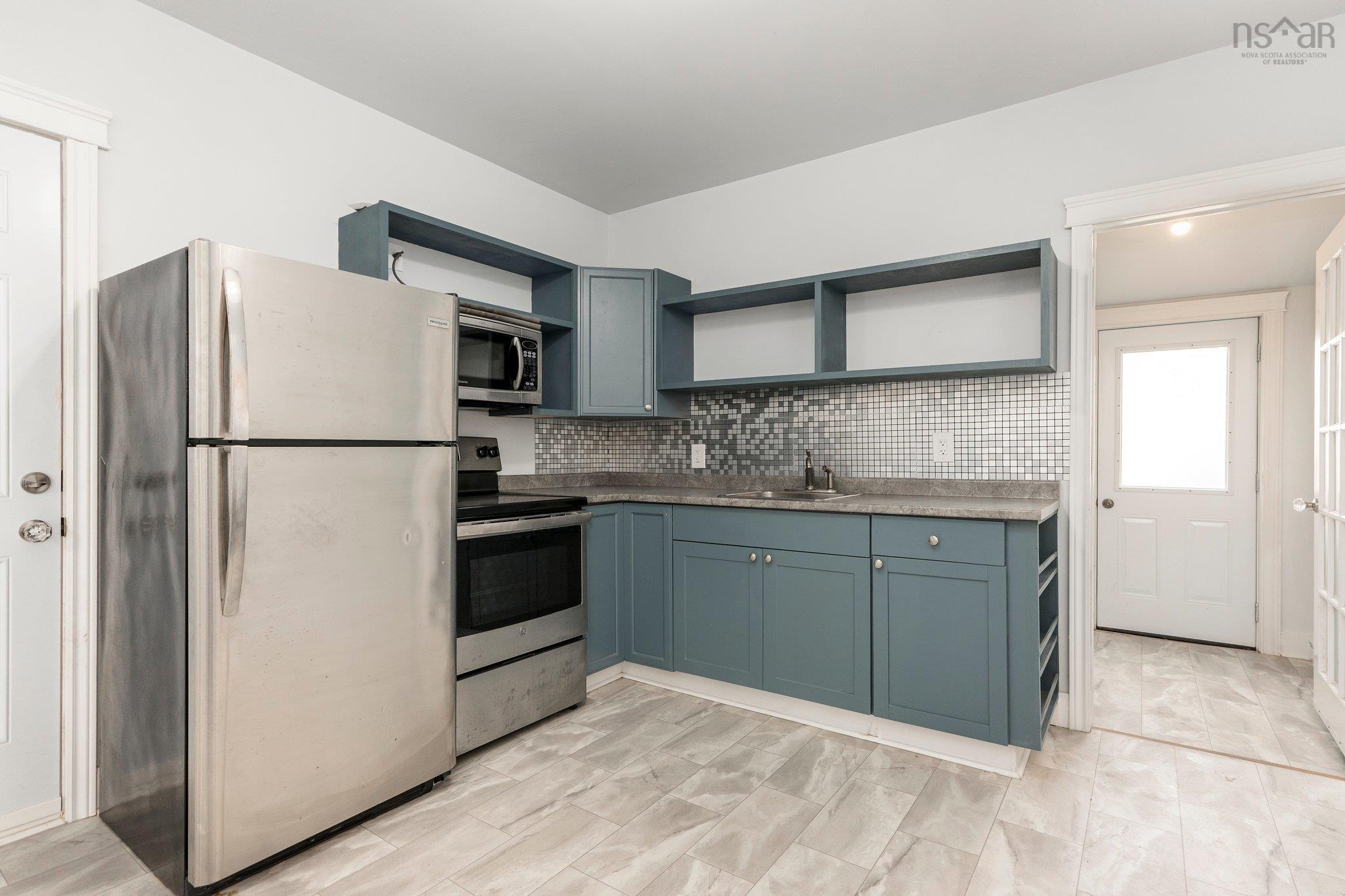 $295,000.00: 66 Oak Street, Trenton