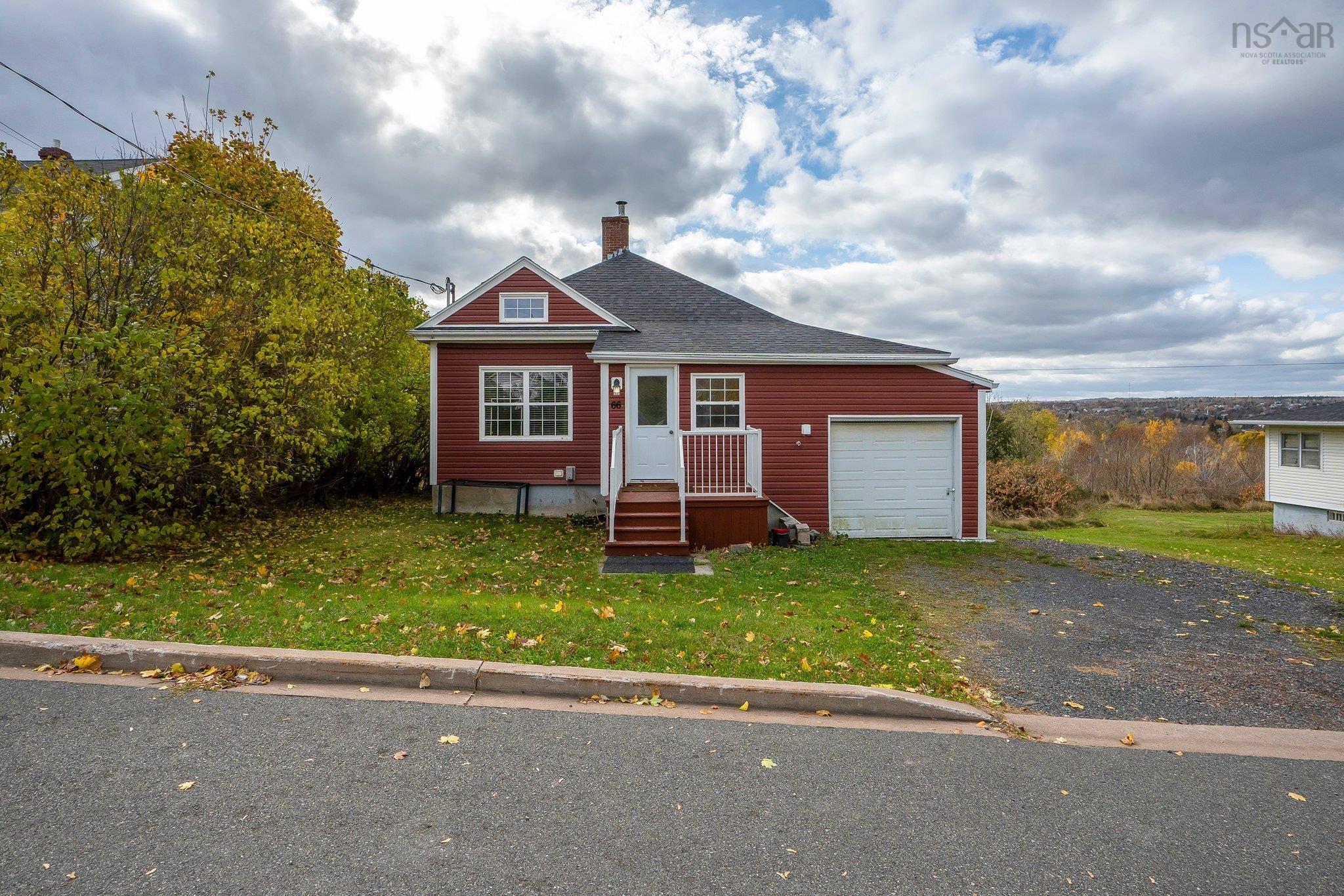 $295,000.00: 66 Oak Street, Trenton