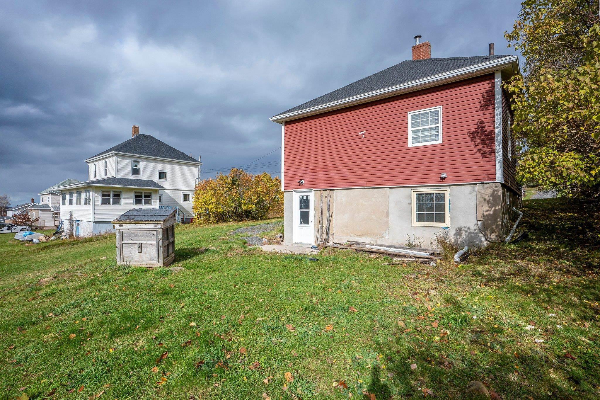 $295,000.00: 66 Oak Street, Trenton