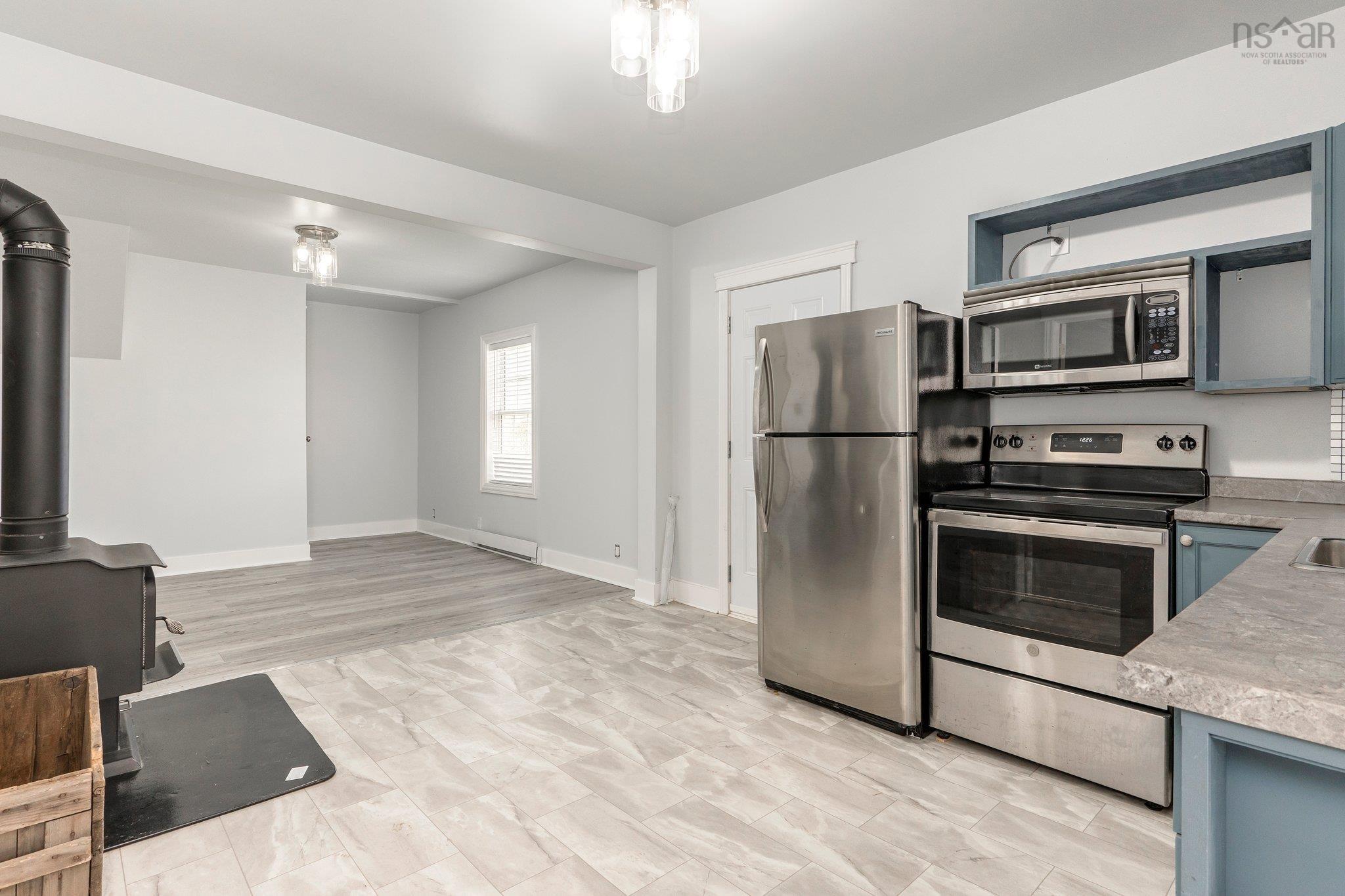 $295,000.00: 66 Oak Street, Trenton