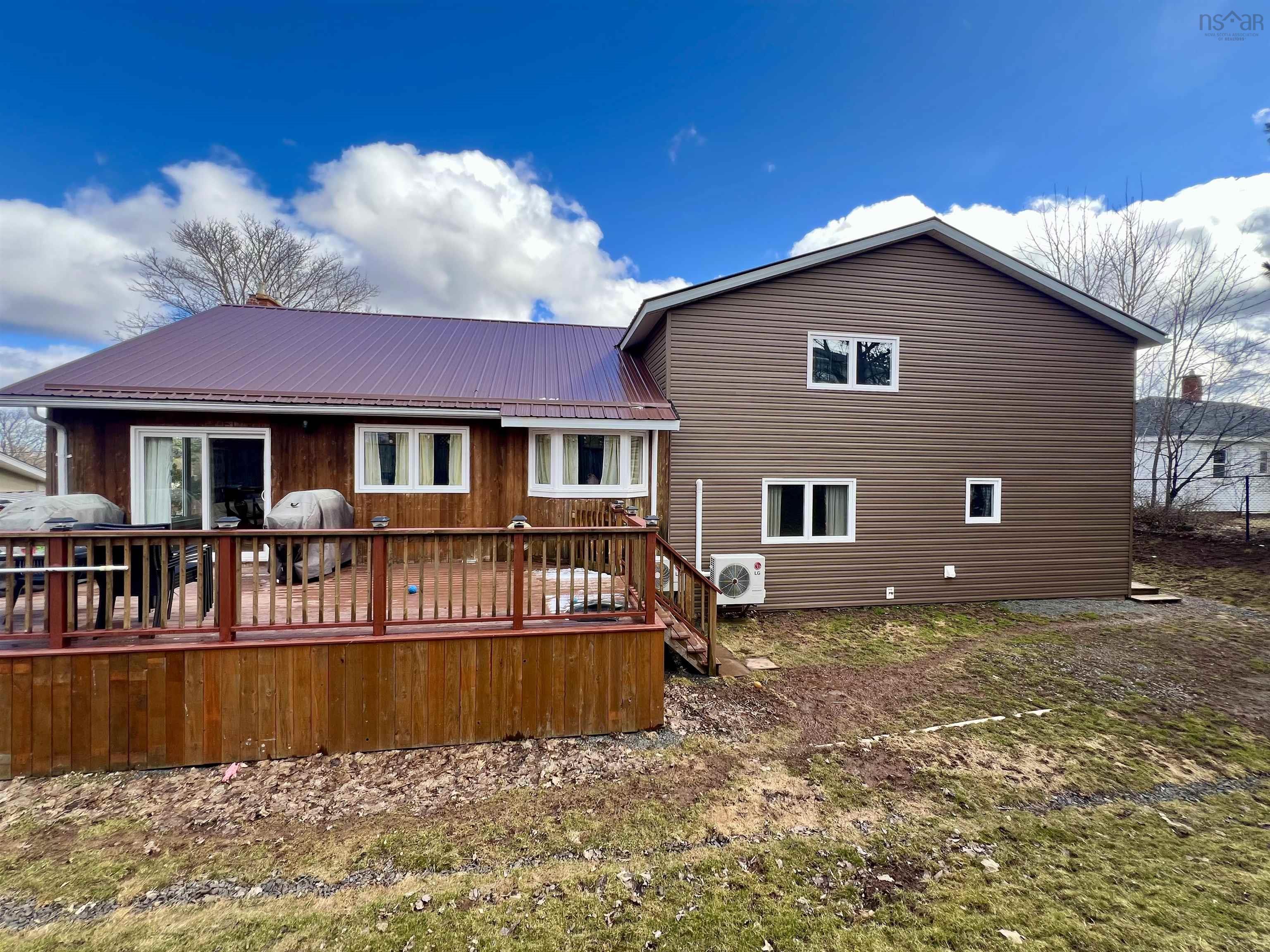 $479,900.00: 202 Cedar Street, New Glasgow