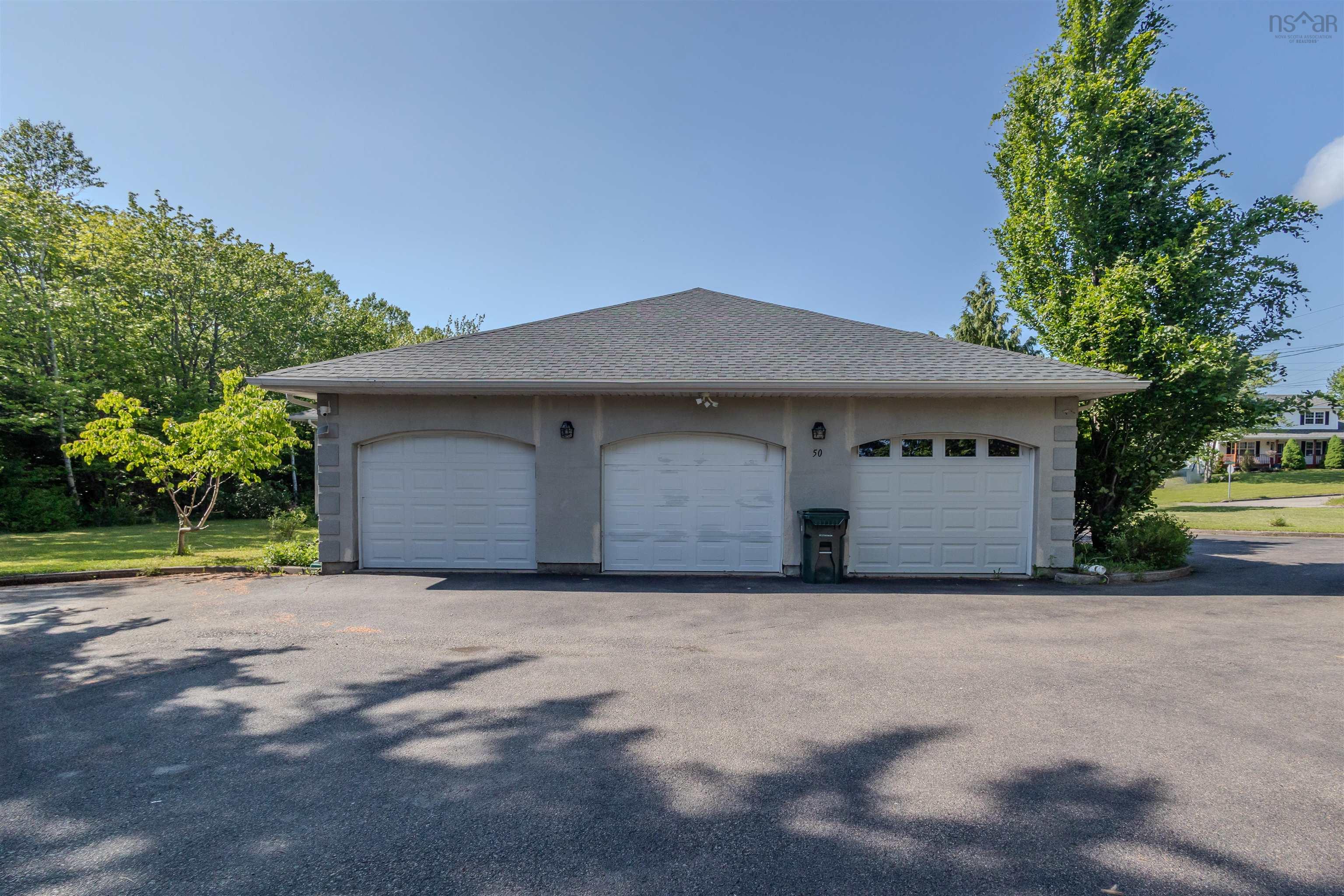 $739,000.00: 50 Carriage Hill Drive, Sydney River