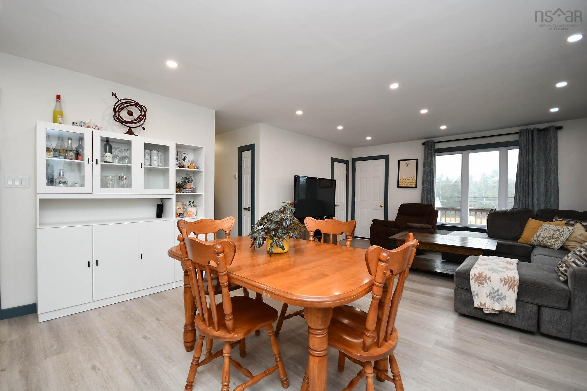 $419,900.00: 100 Cooks Mill Road, Carrolls Corner
