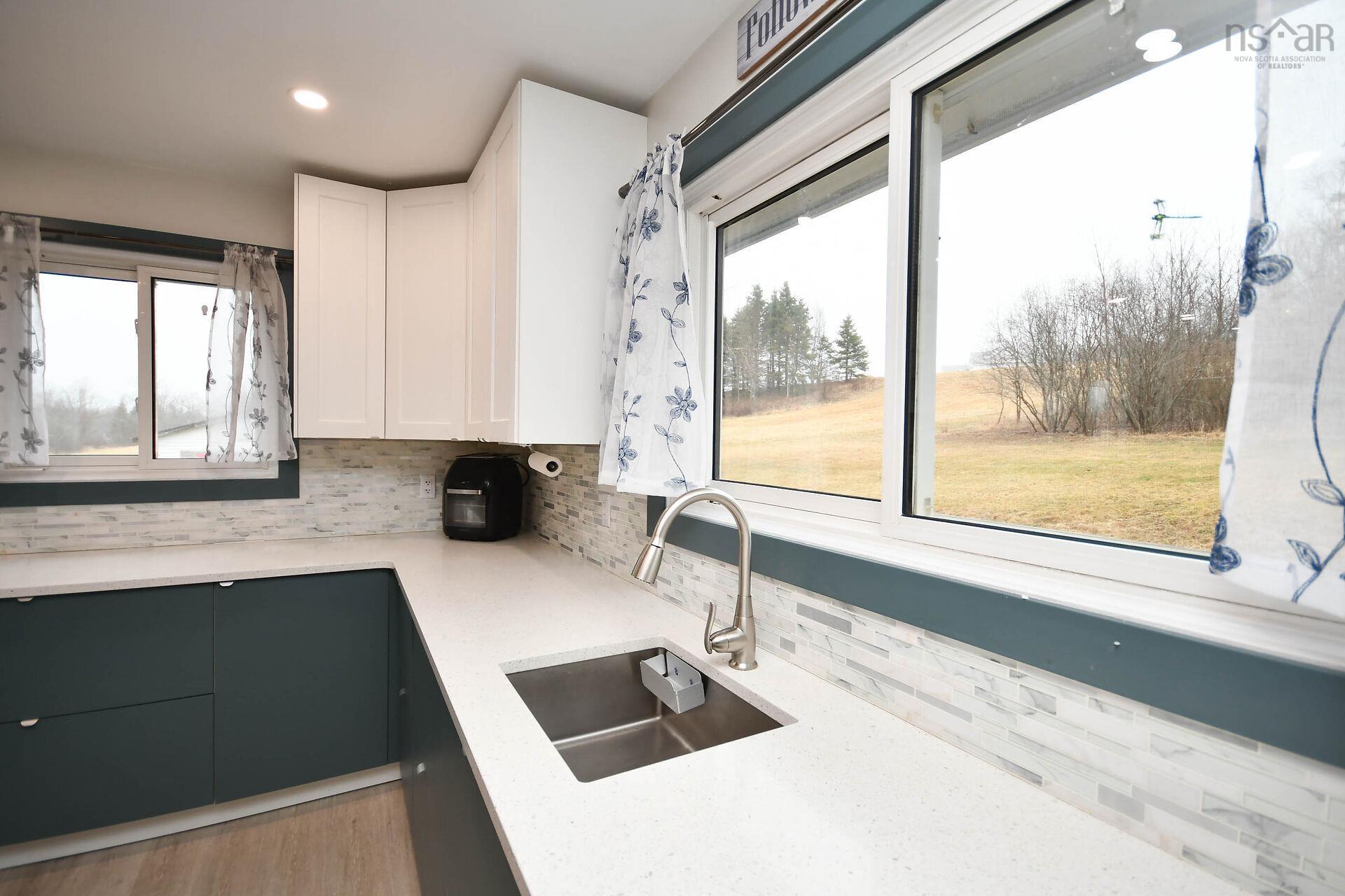$419,900.00: 100 Cooks Mill Road, Carrolls Corner