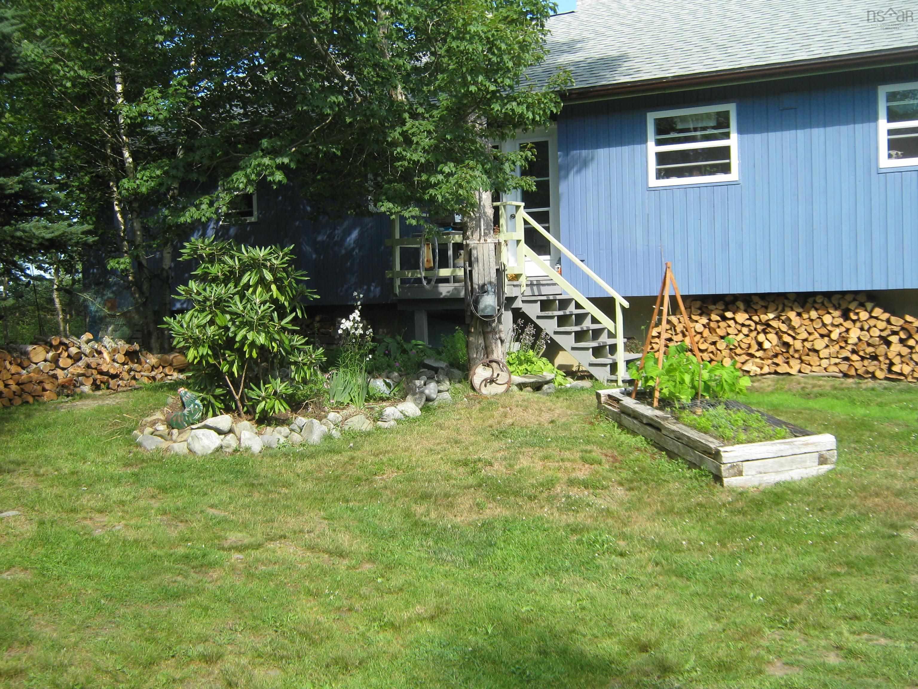 $375,000.00: 2539 3 Highway, Allendale
