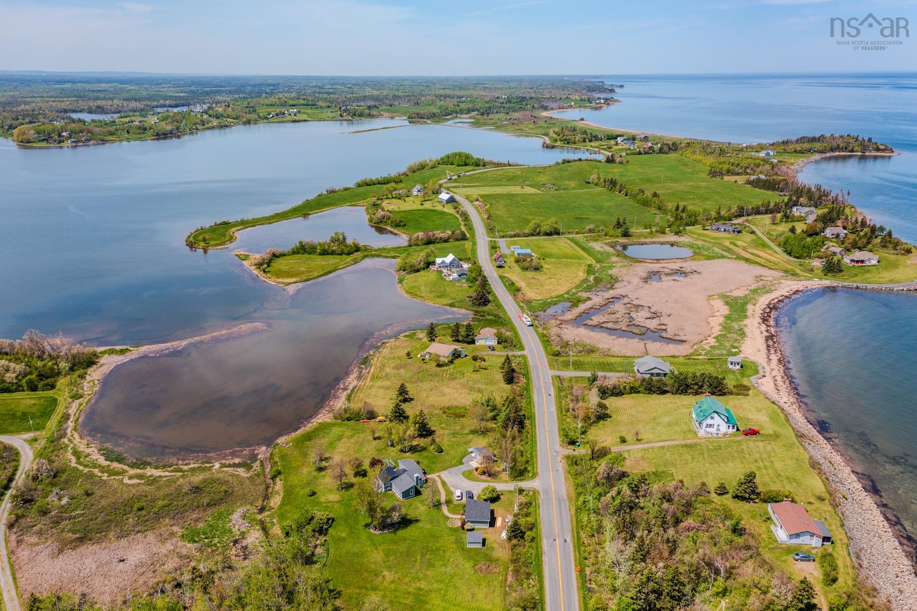 $389,900.00: 496 Caribou Island Road, Caribou Island