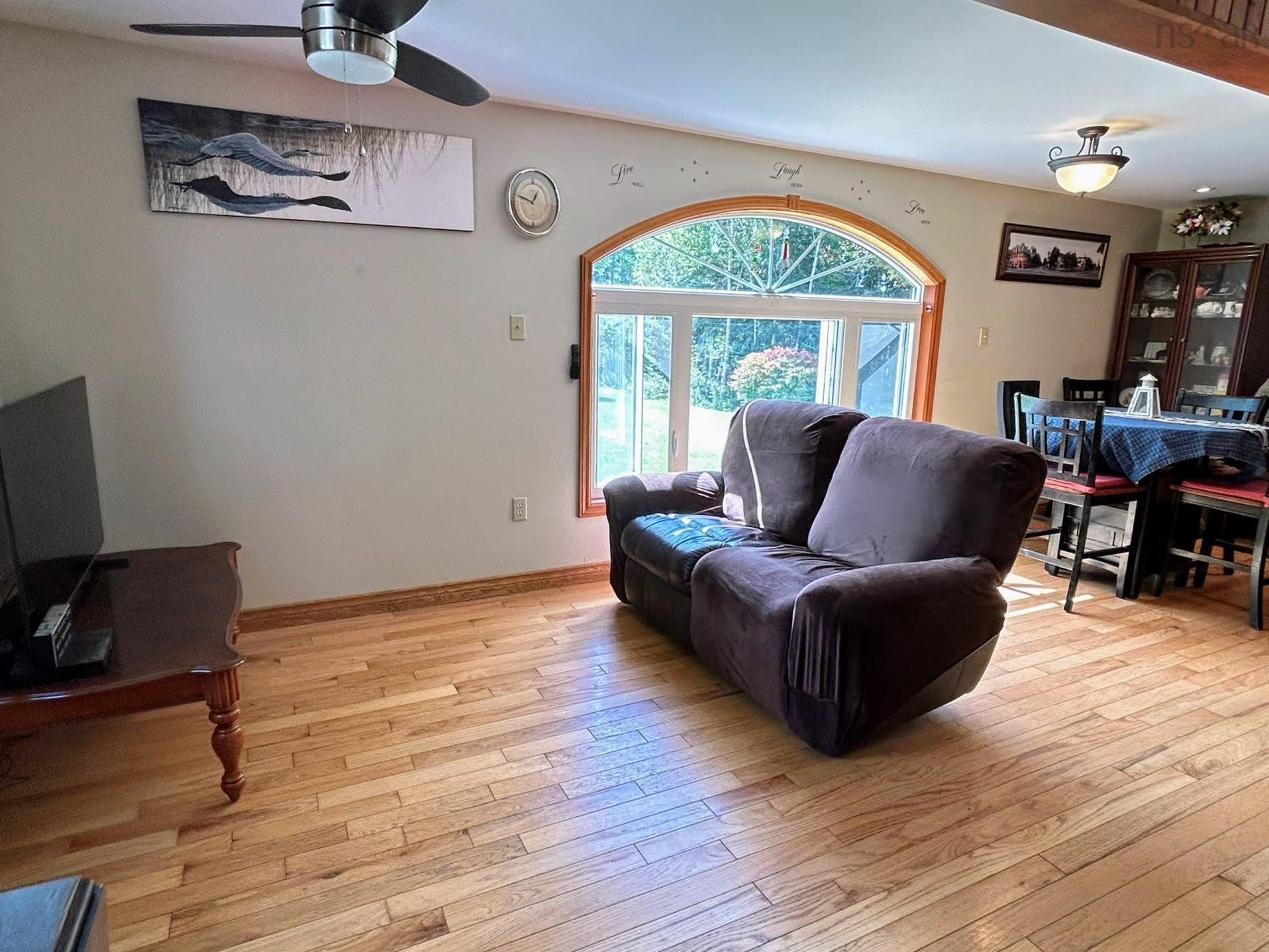 $263,987.00: 63 Highway 211, Stillwater