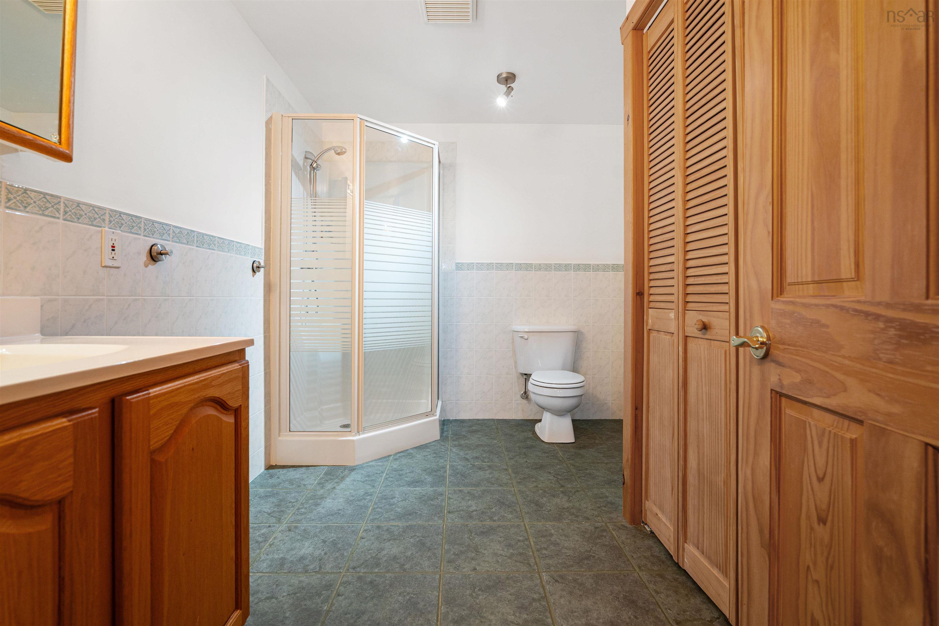 $1,200,000.00: 923 Soldiers Cove Road, Lewis Cove Road